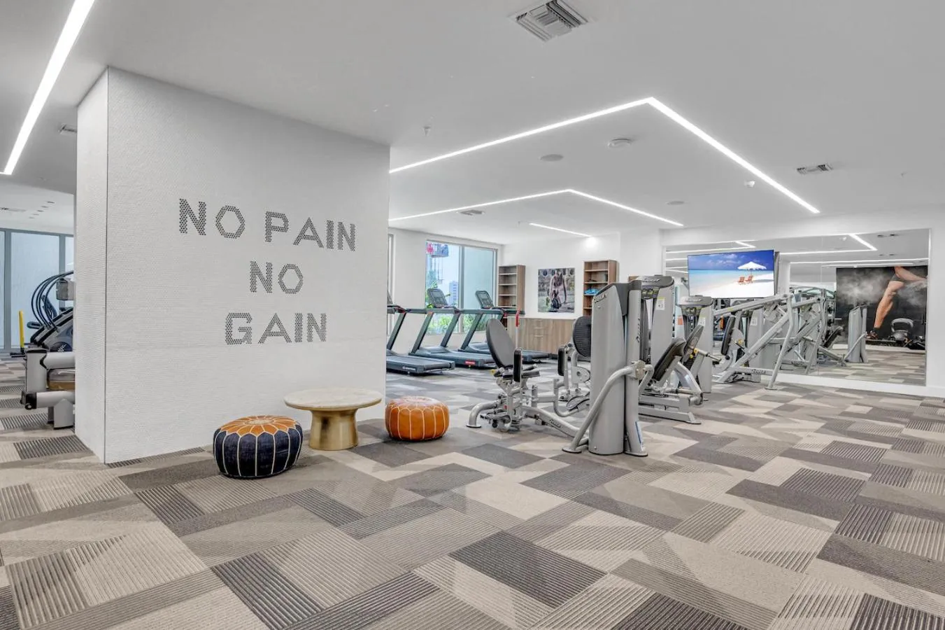 Fitness centre/facilities in Modern Unit in Downtown Miami With Free Parking
