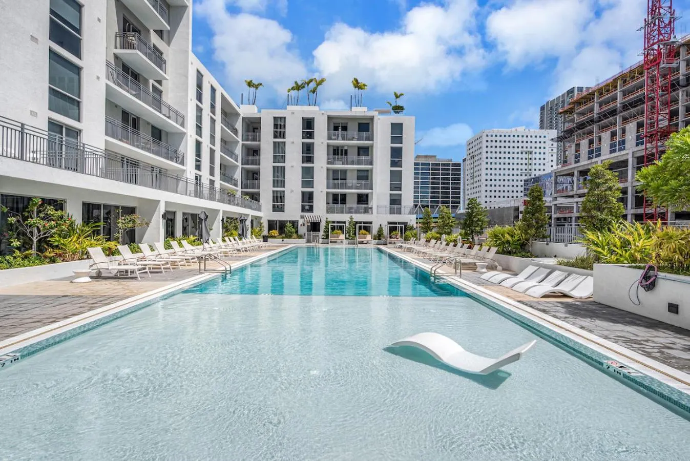 Modern Unit in Downtown Miami With Free Parking