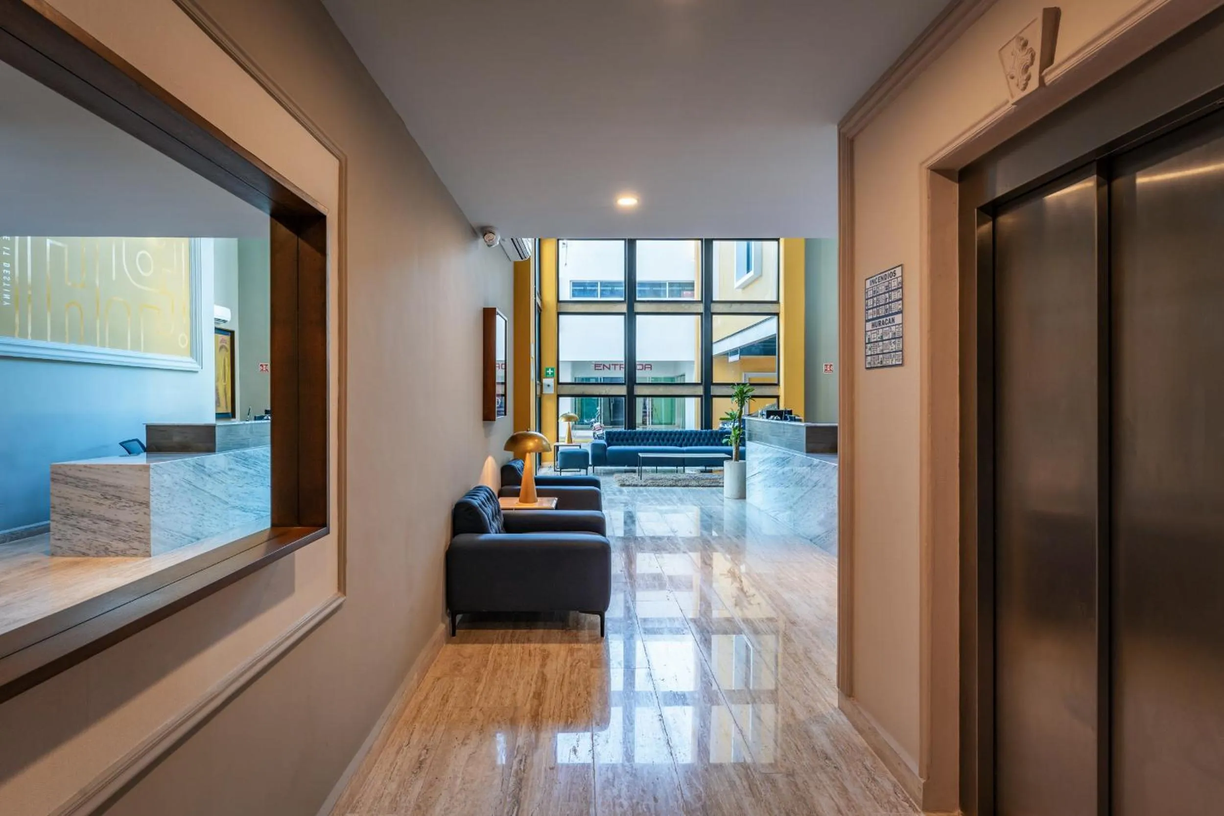 Lobby or reception in Hotel MID Project