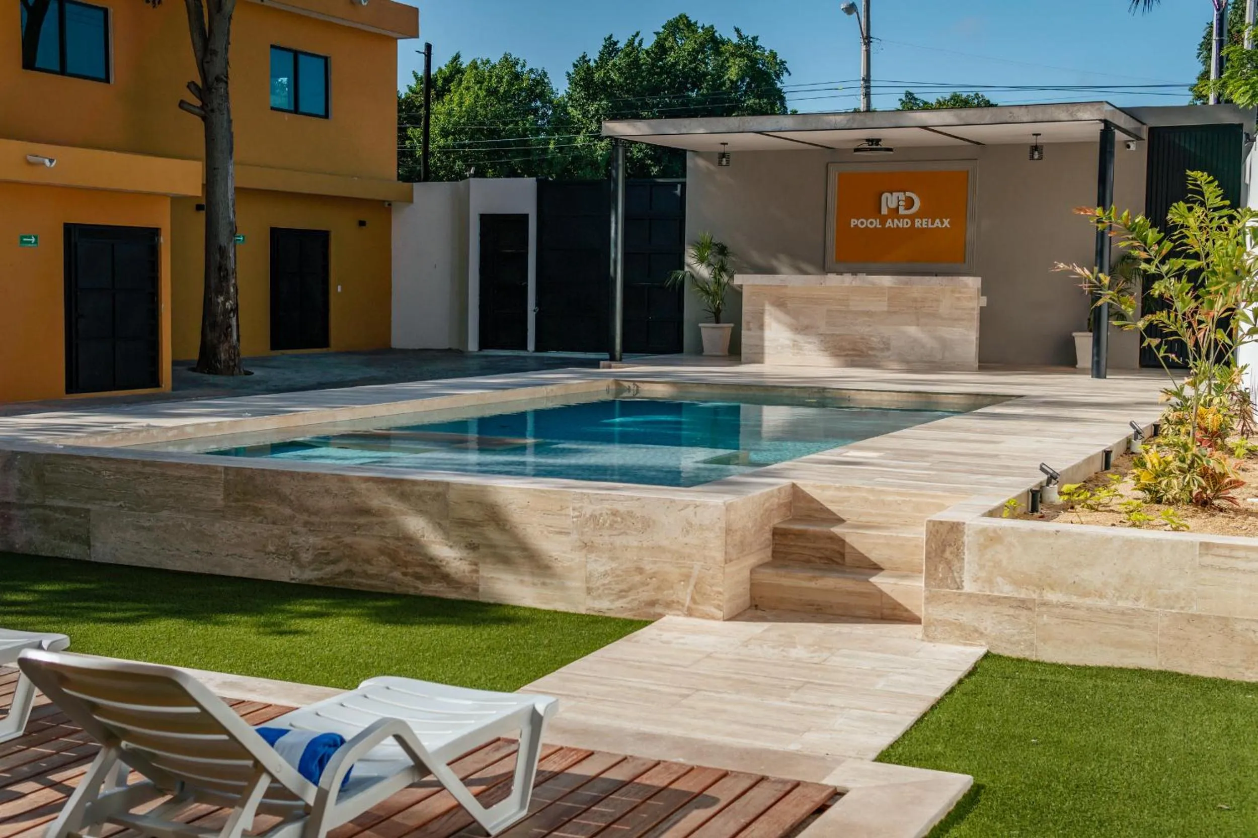 Swimming pool in Hotel MID Project