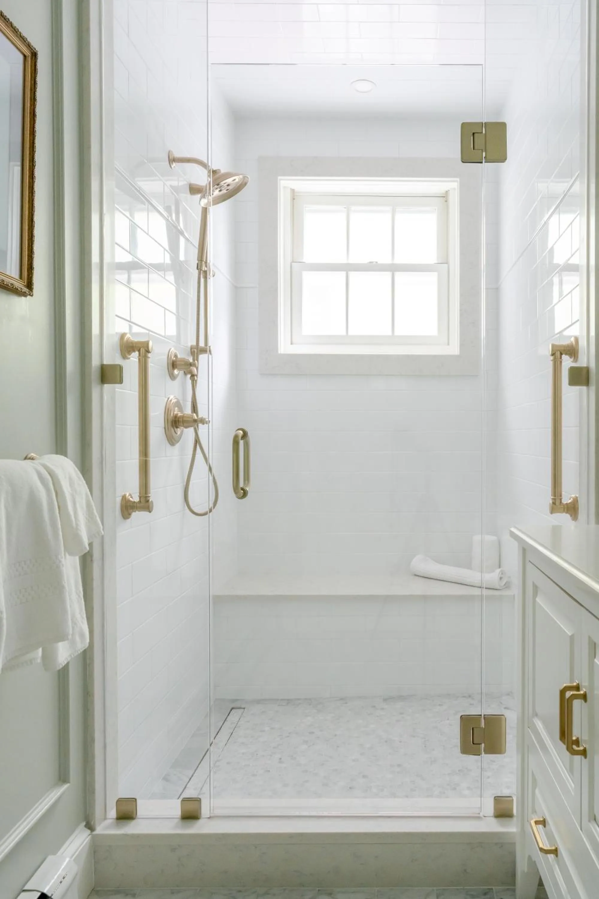 Shower in Francis Malbone House