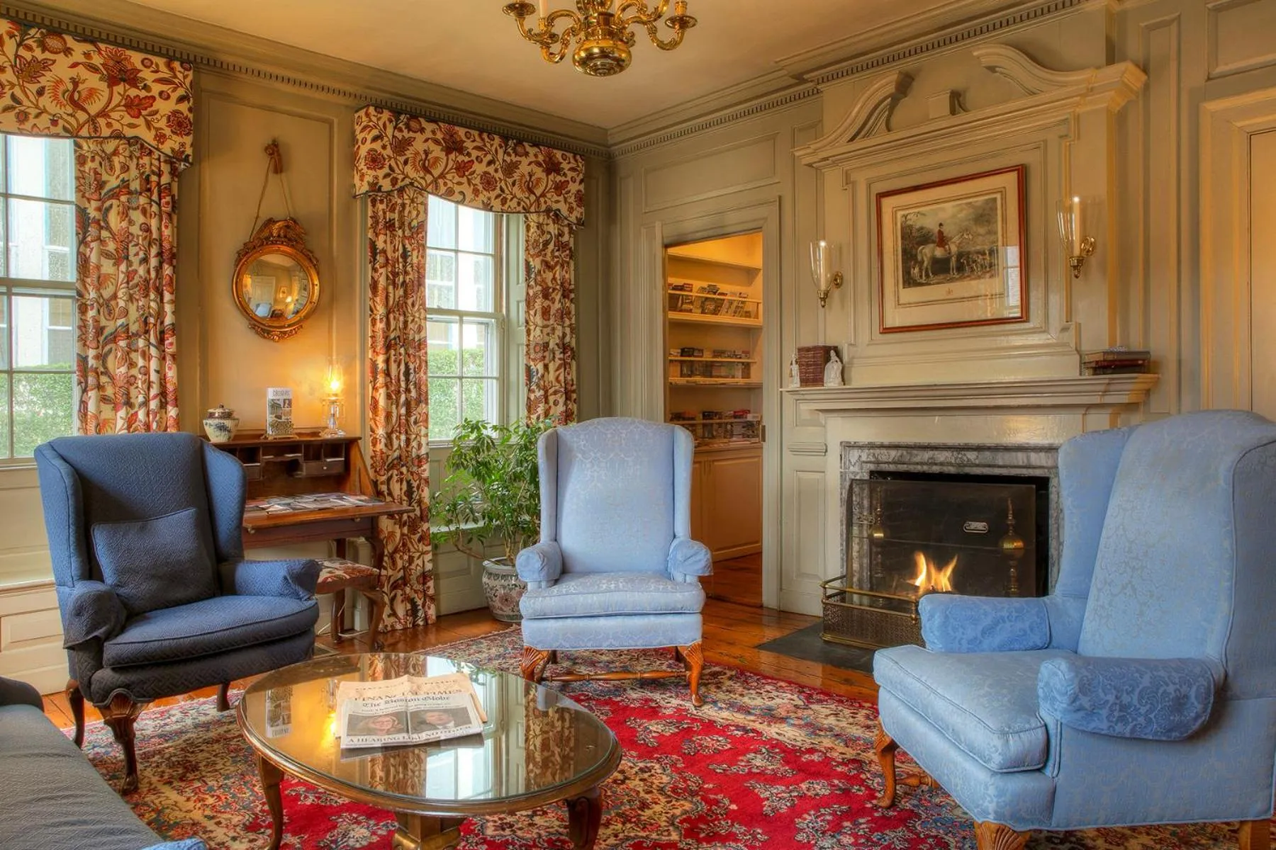 Living room in Francis Malbone House