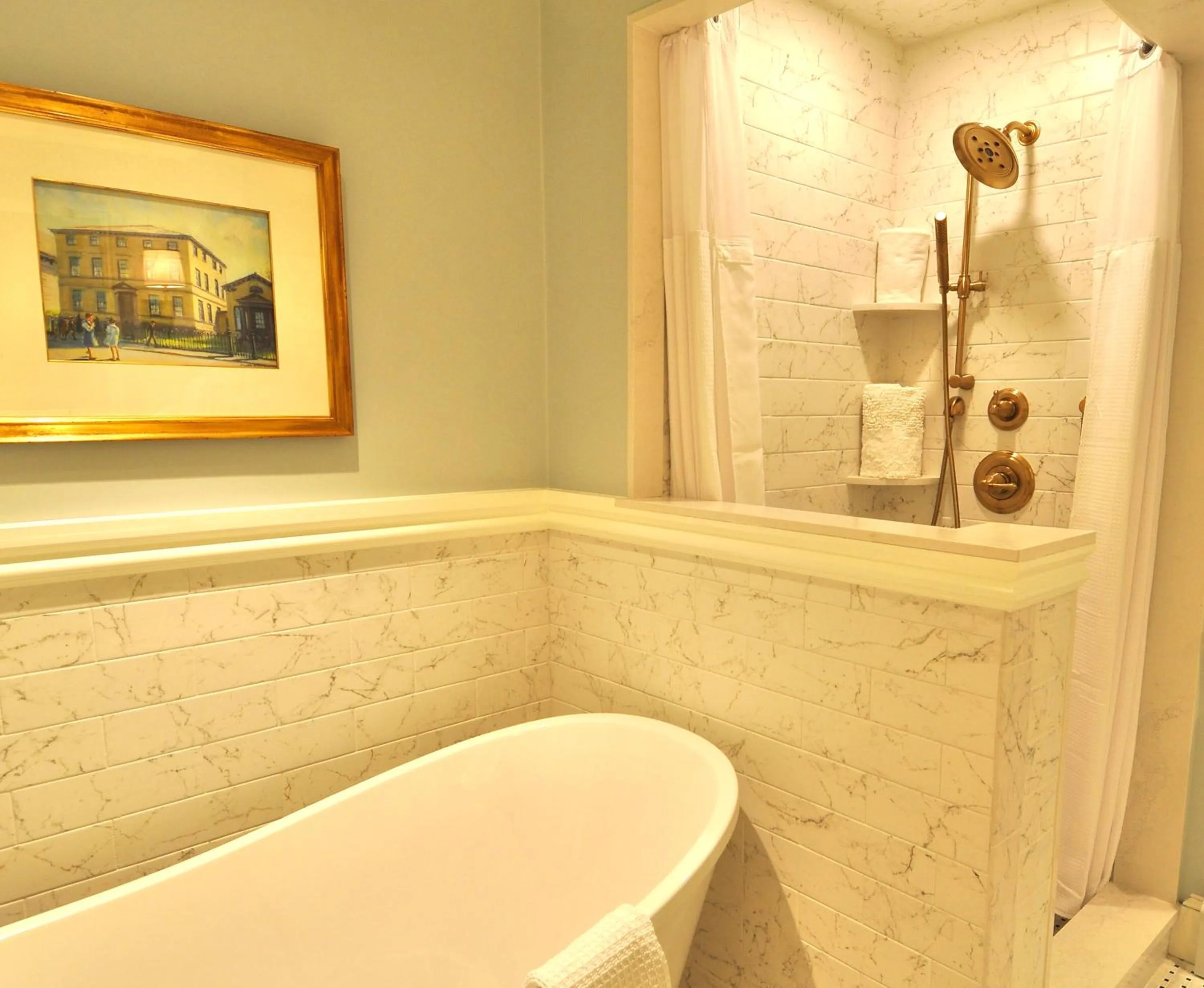 Shower in Francis Malbone House