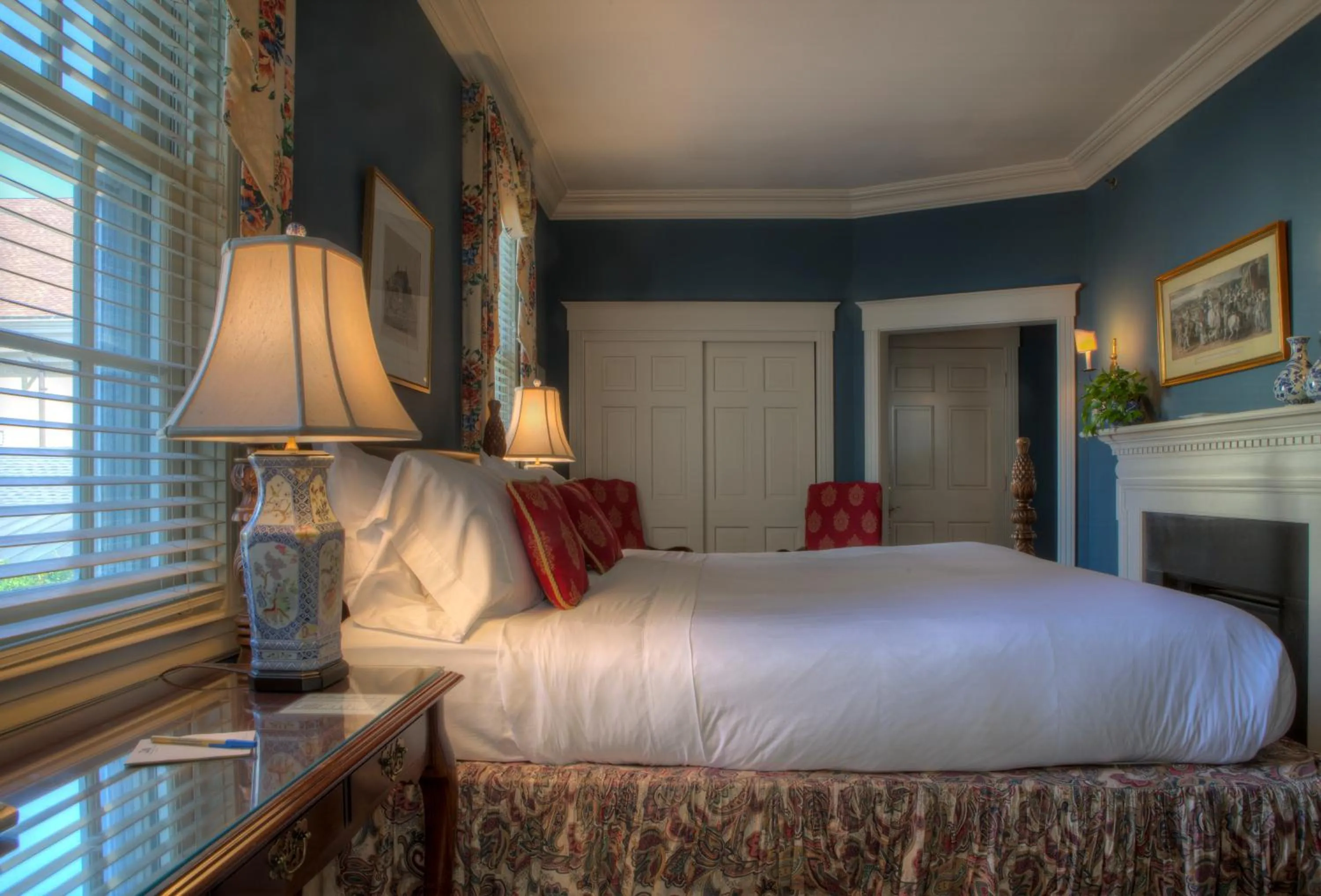 Bedroom, Bed in Francis Malbone House