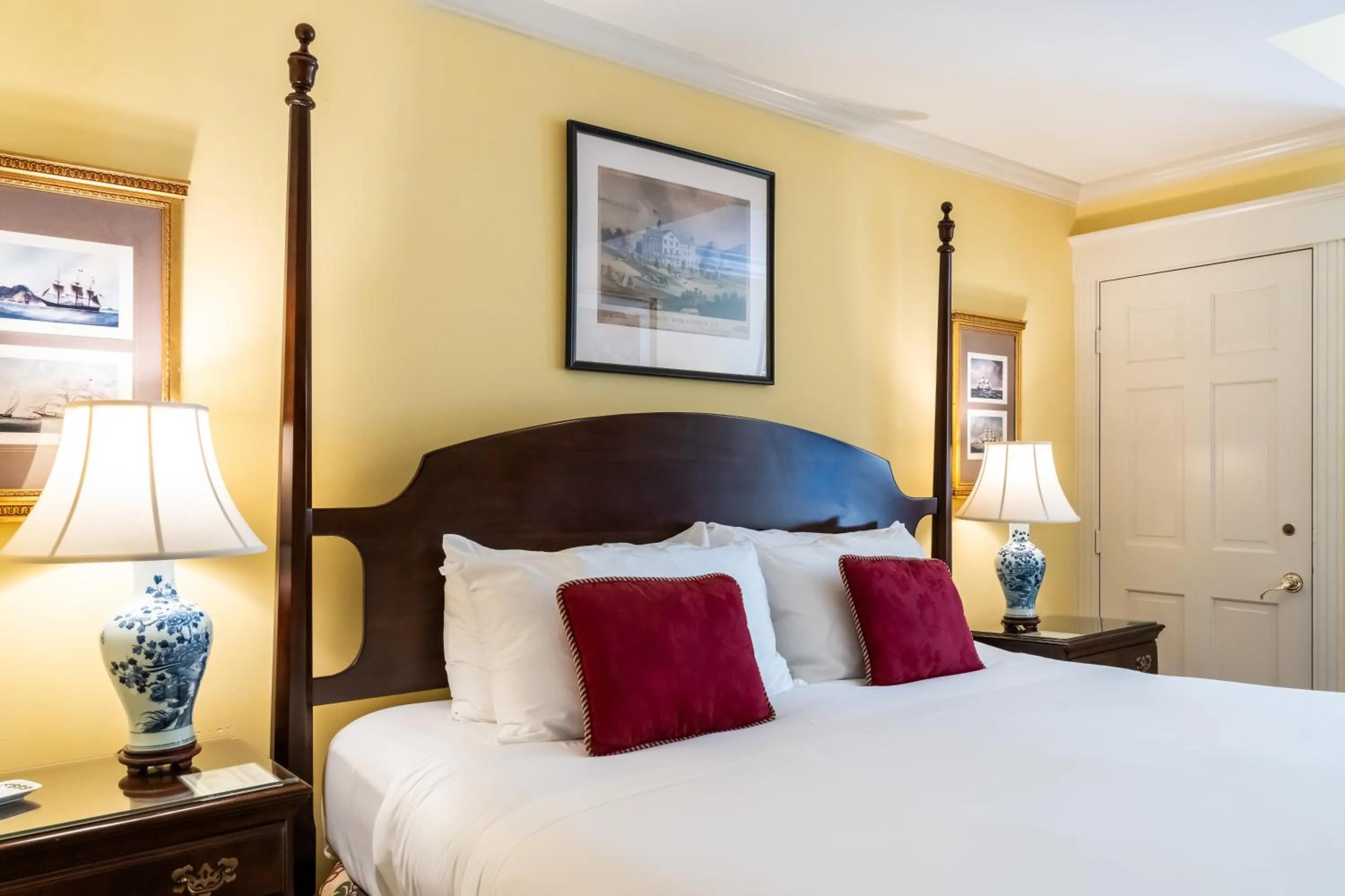 Bedroom, Bed in Francis Malbone House