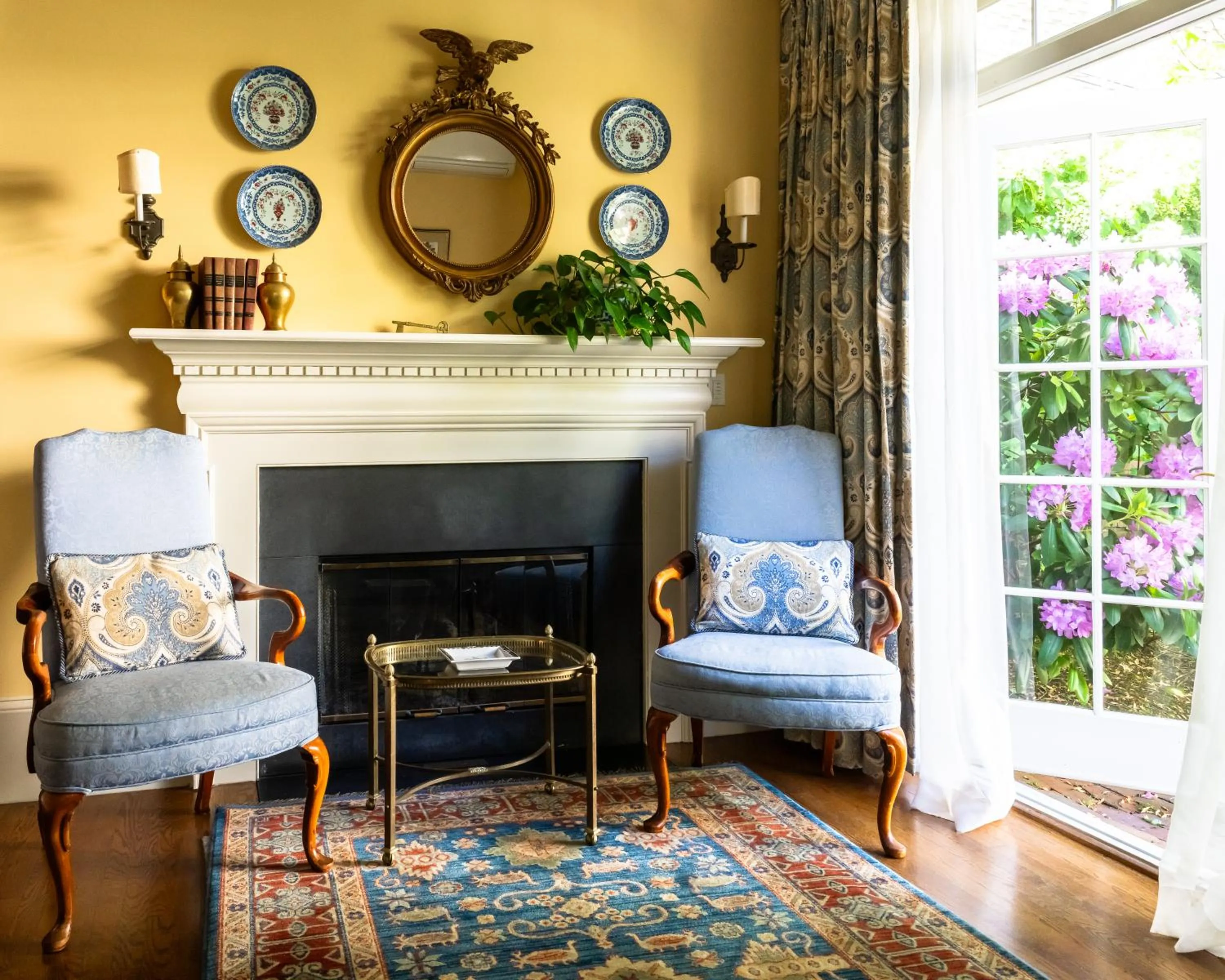 Seating area in Francis Malbone House
