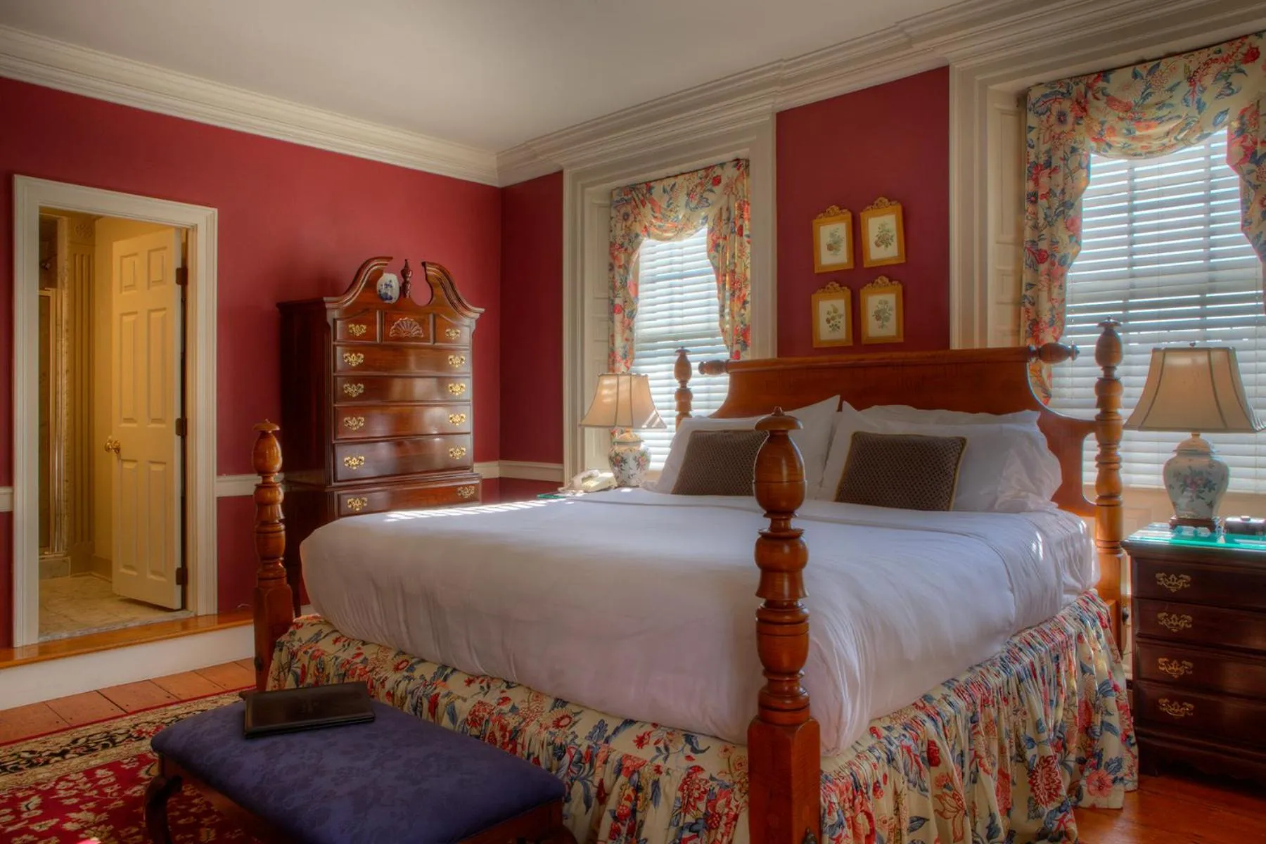 Bed in Francis Malbone House