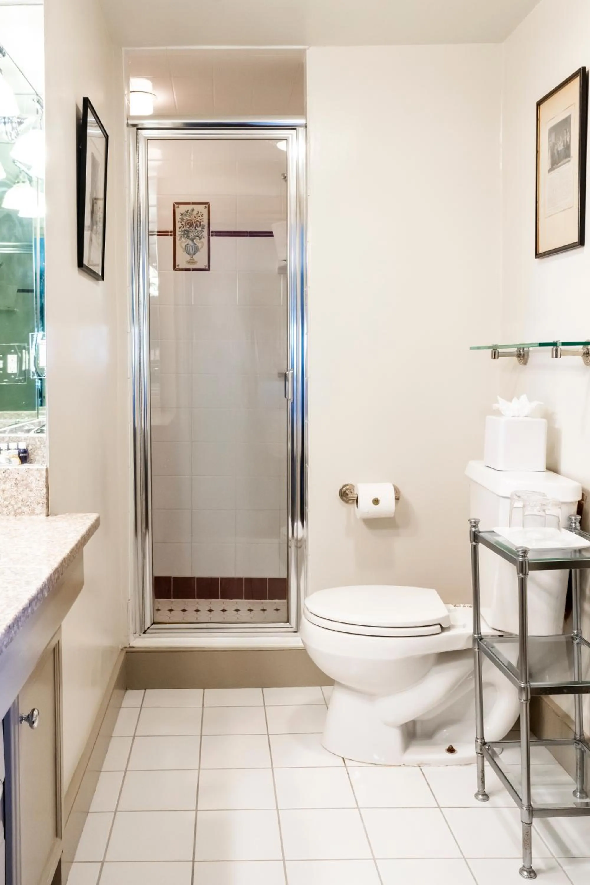 Shower in Francis Malbone House