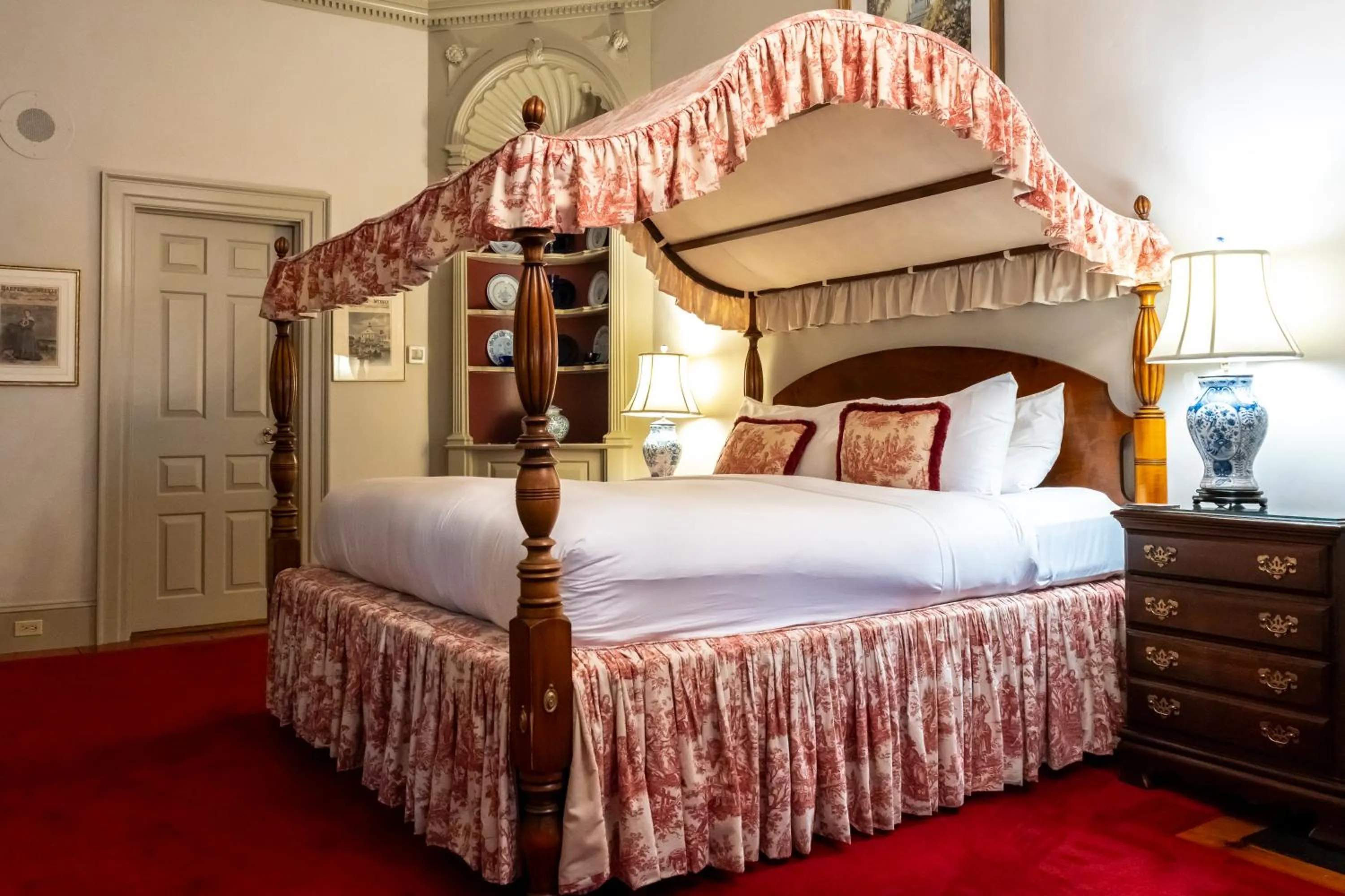Bedroom, Bed in Francis Malbone House