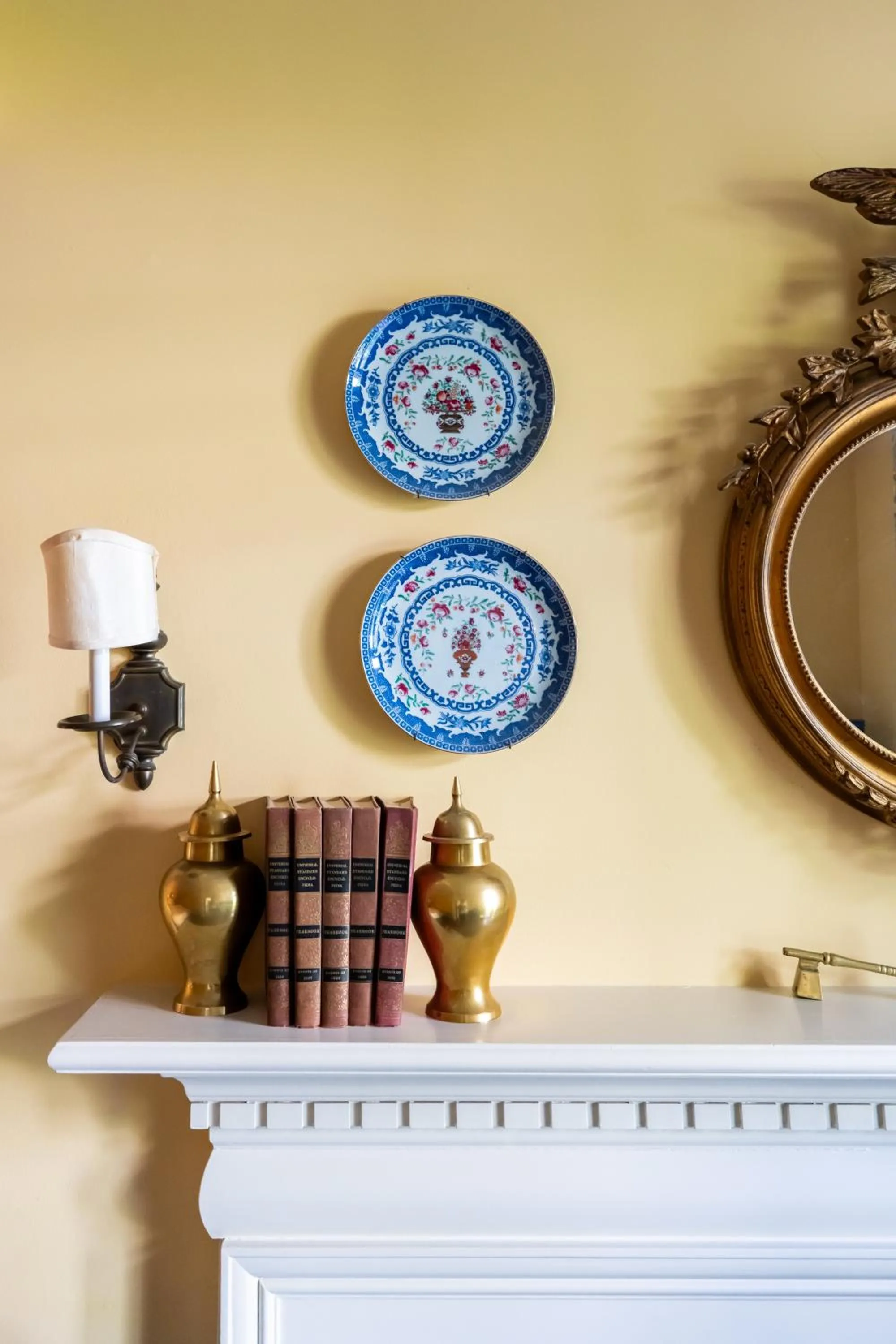 Decorative detail in Francis Malbone House