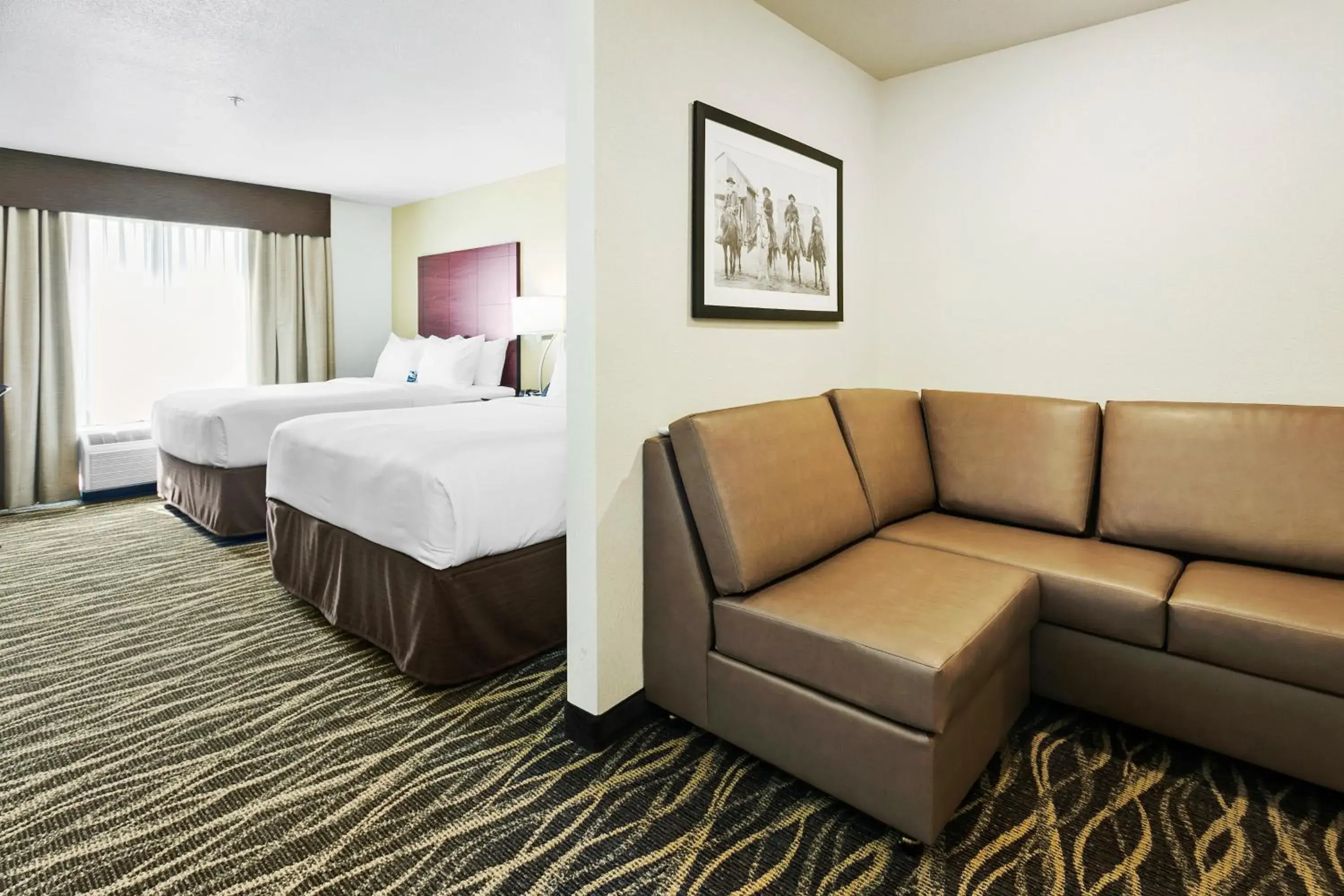 Queen Studio in Cobblestone Hotel & Suites - Wickenburg Queen Studio in Cobblestone Hotel & Suites - Wickenburg