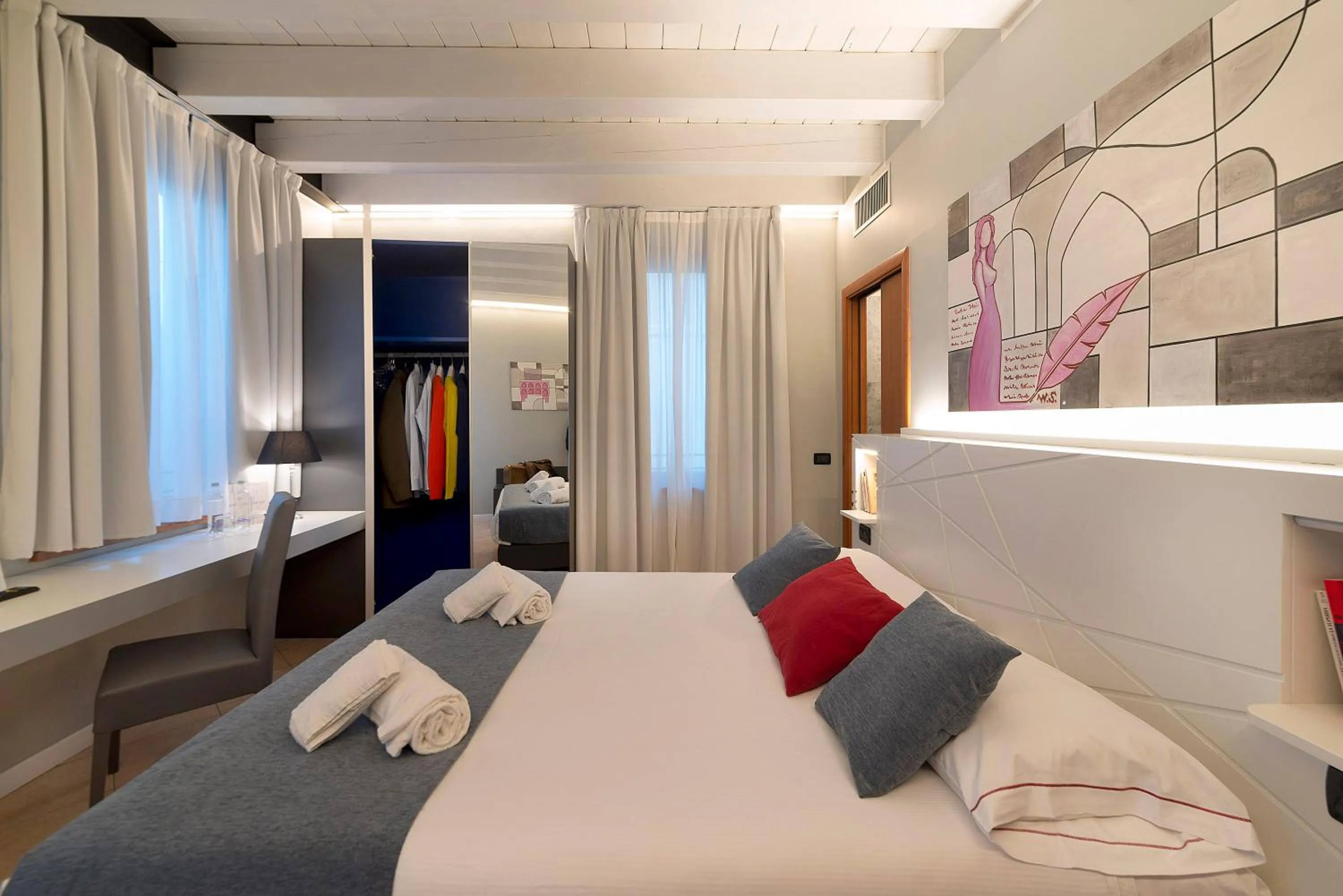 Photo of the whole room, Bed in Hotel Fontana Verona