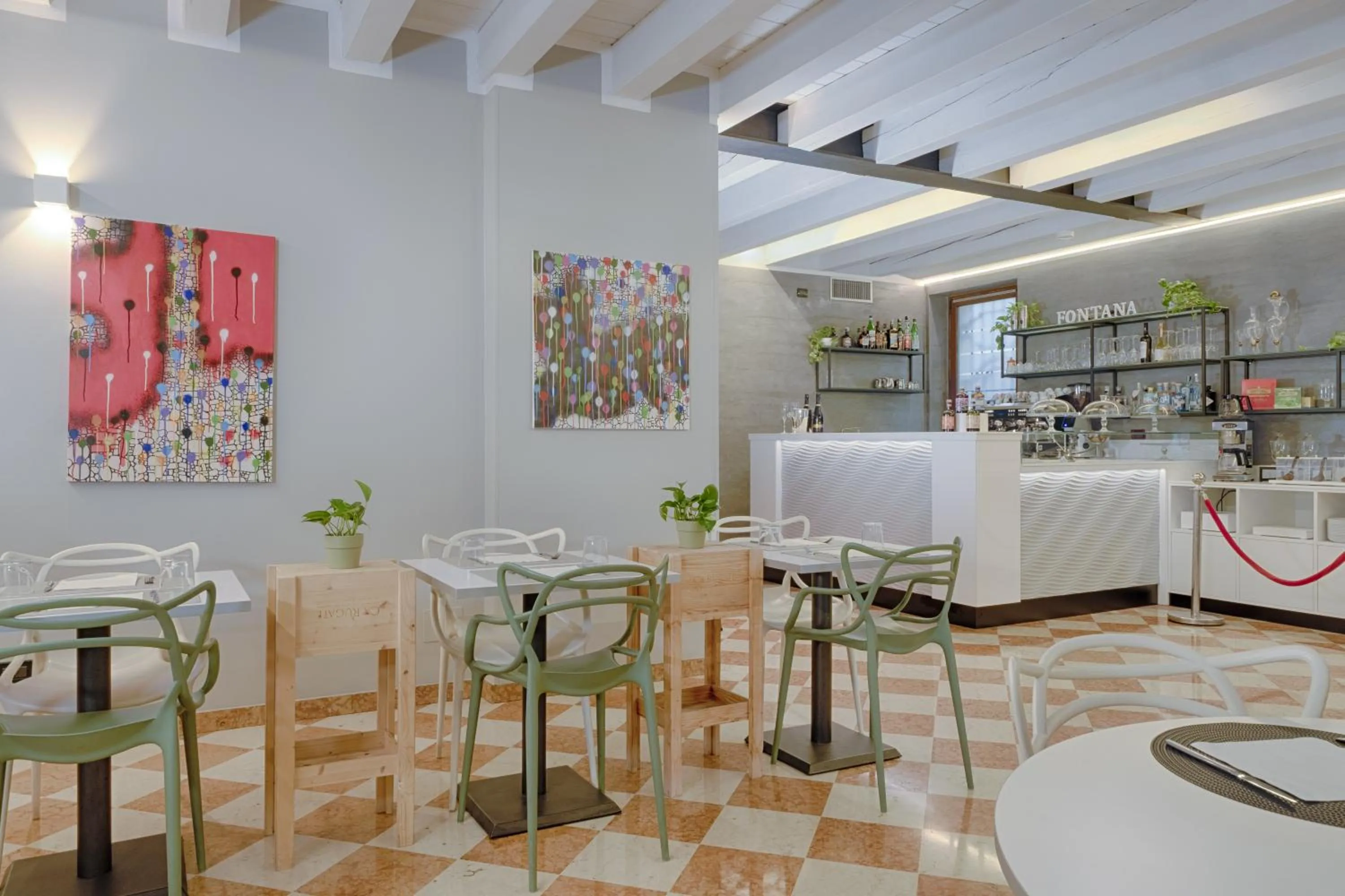 Lounge or bar in Hotel Fontana Verona