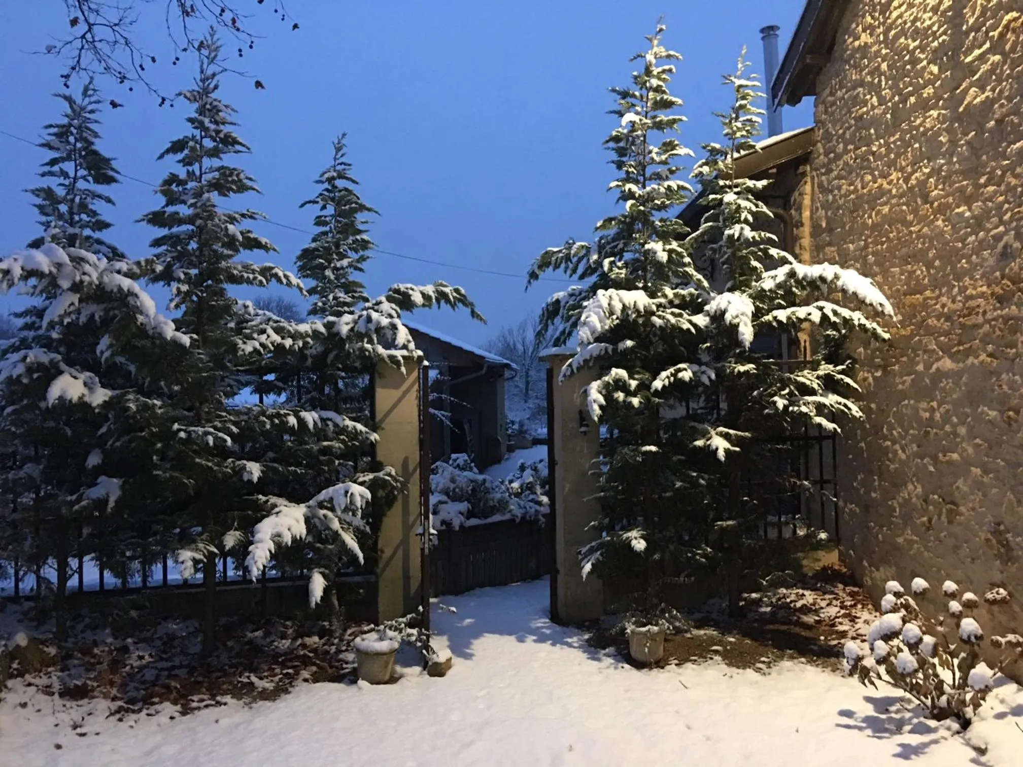 Decorative detail in Le Clos Des Anges