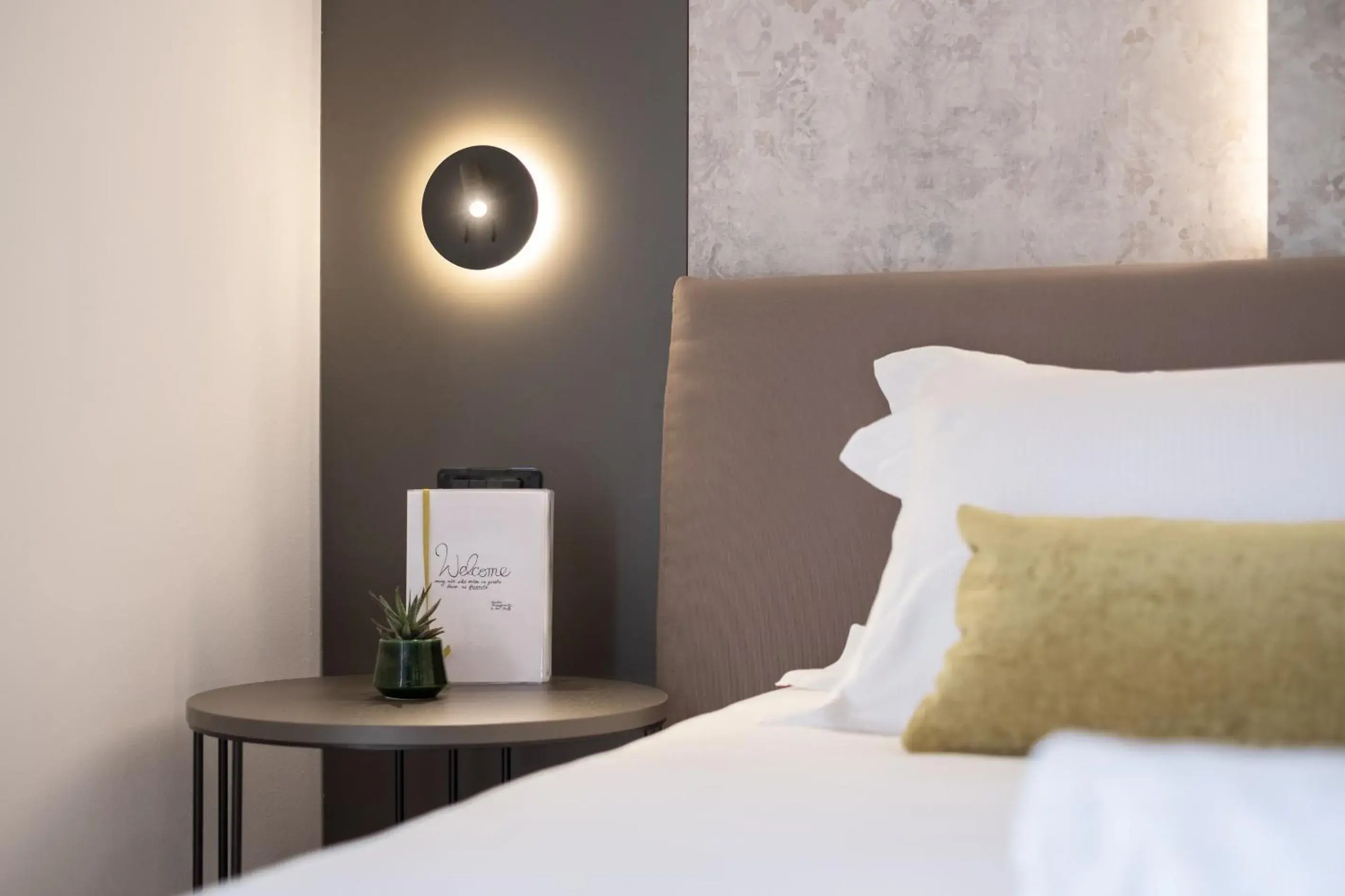 Family Room with Lake View - single occupancy in La Cipressina B&B Family Room with Lake View - single occupancy in La Cipressina B&B