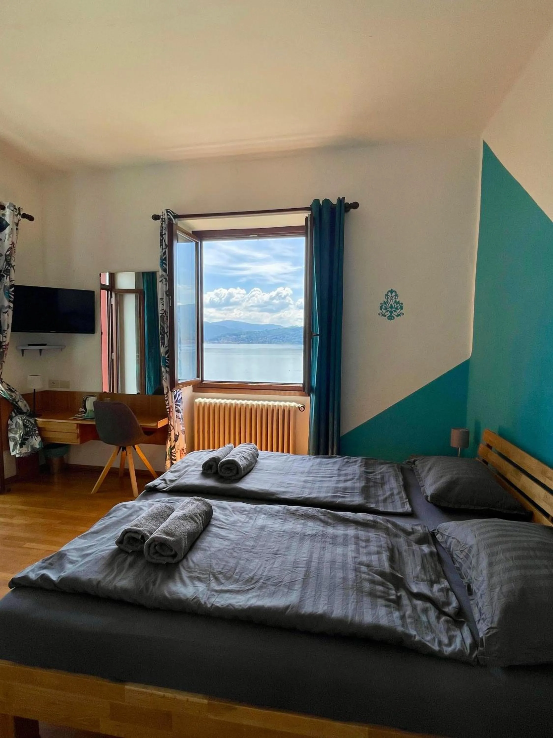 View (from property/room), Bed in Villa Angelina