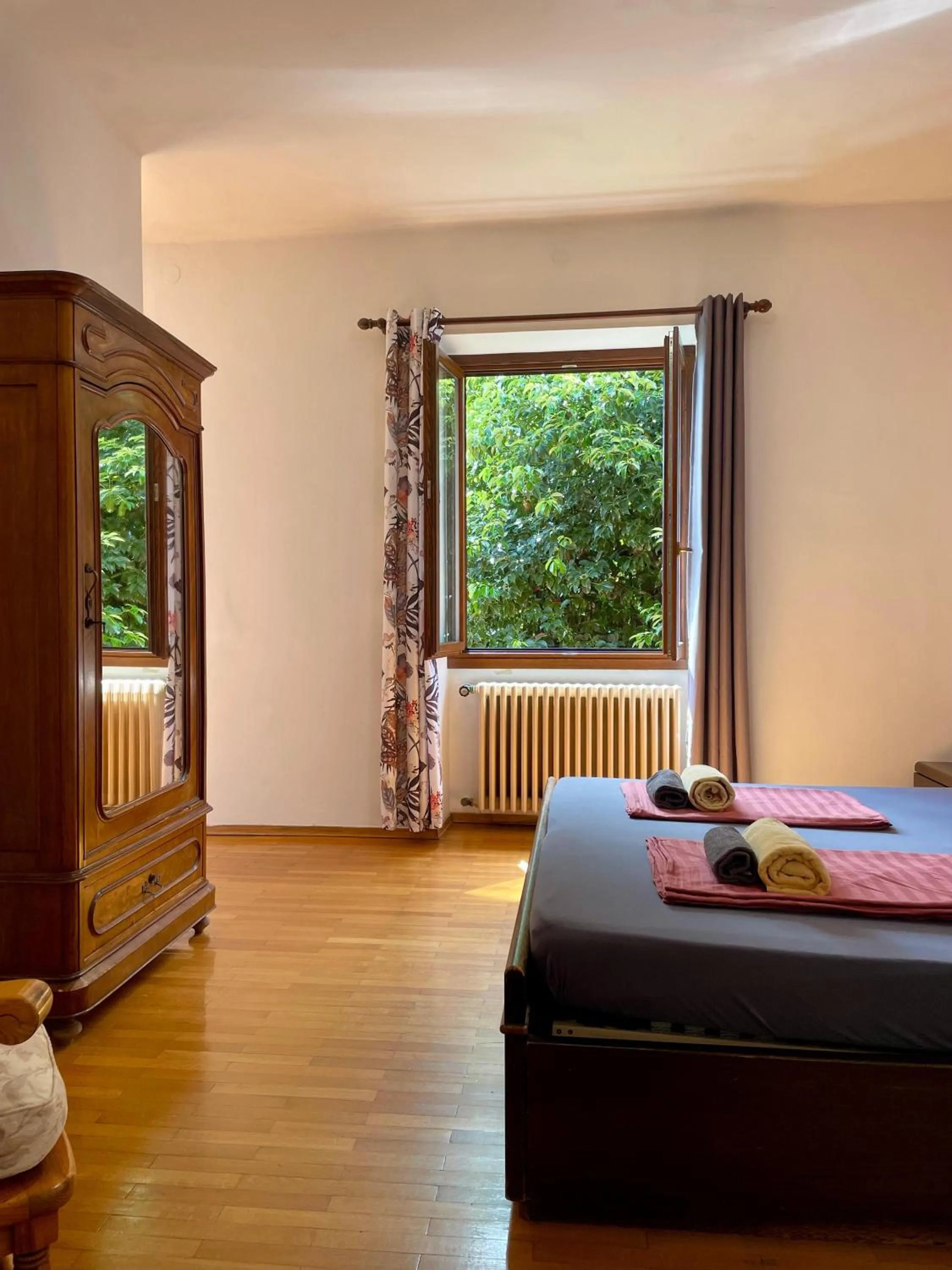 Bedroom, Bed in Villa Angelina