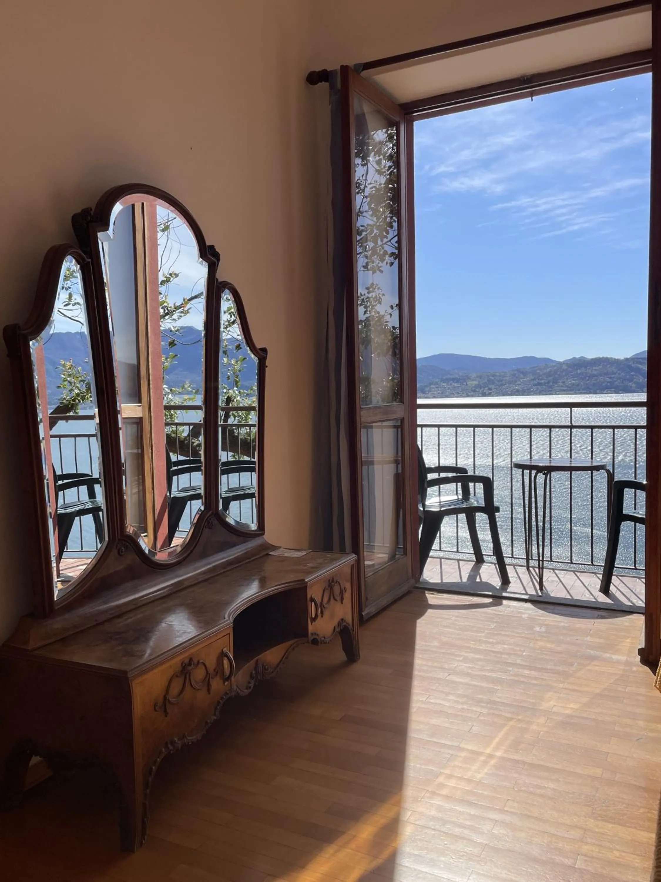 View (from property/room), Bed in Villa Angelina