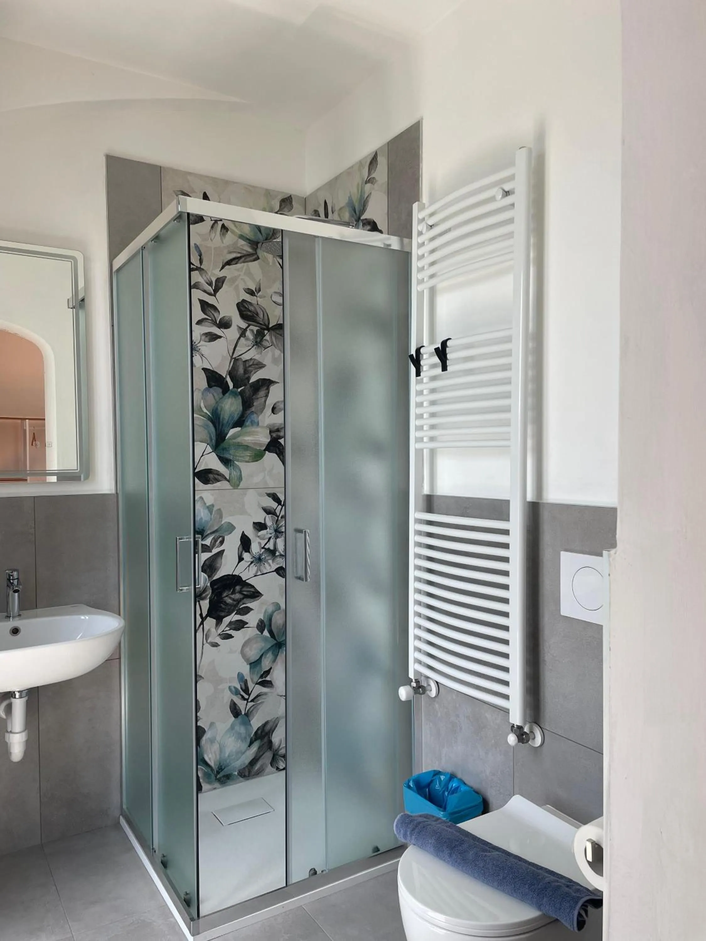 Shower in Villa Angelina