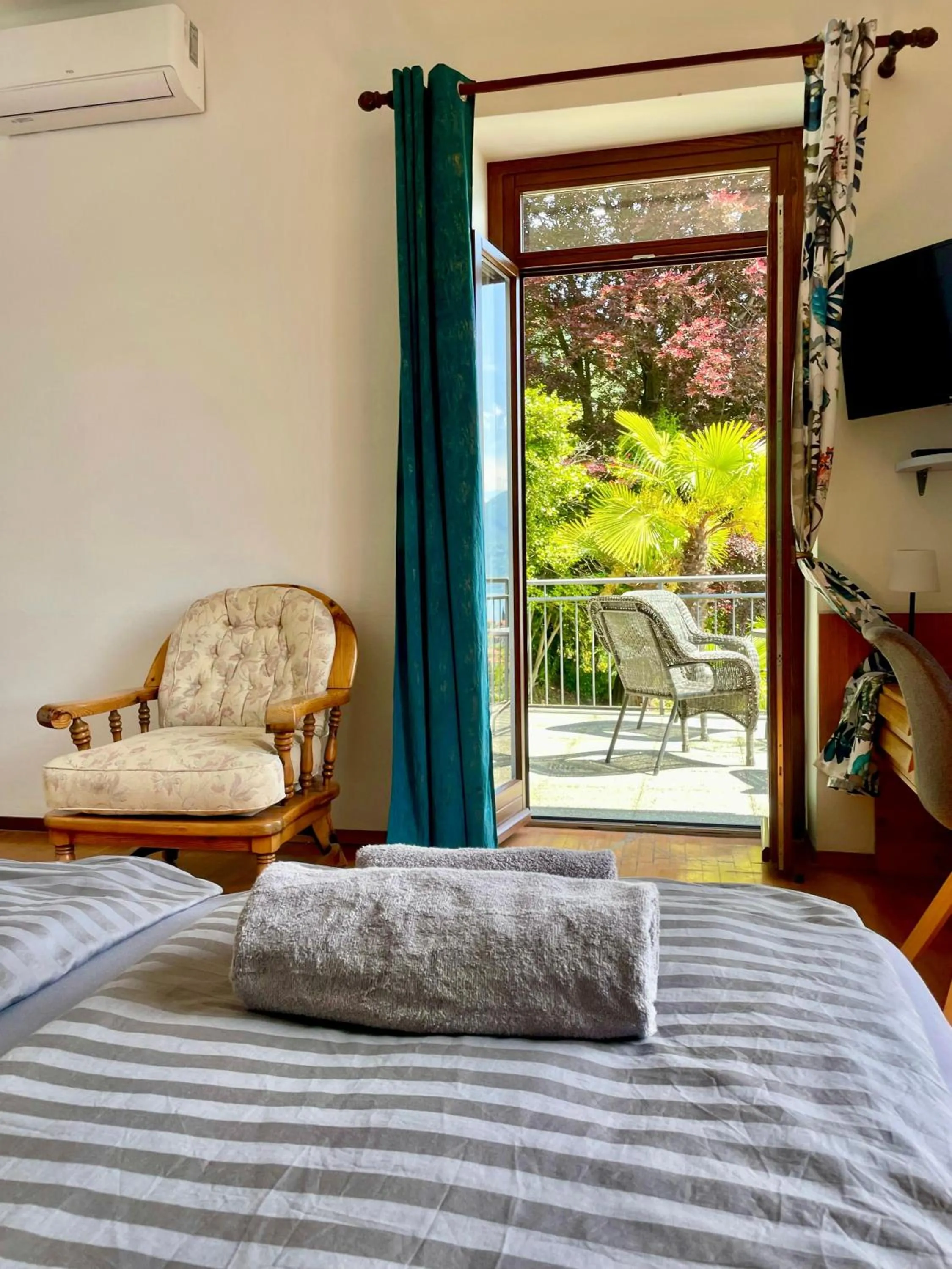 Balcony/Terrace, Bed in Villa Angelina