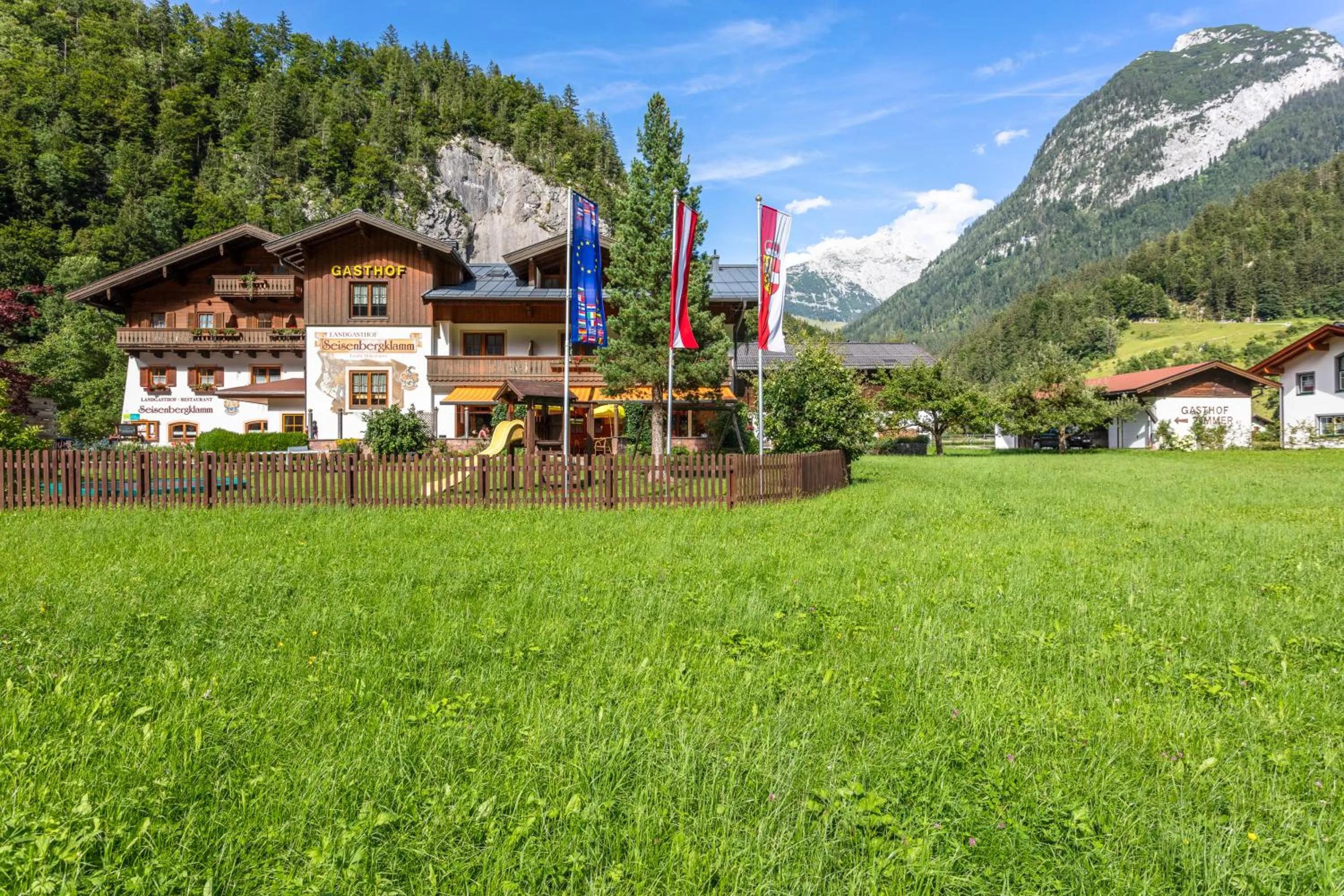 Property building in Landgasthof Seisenbergklamm