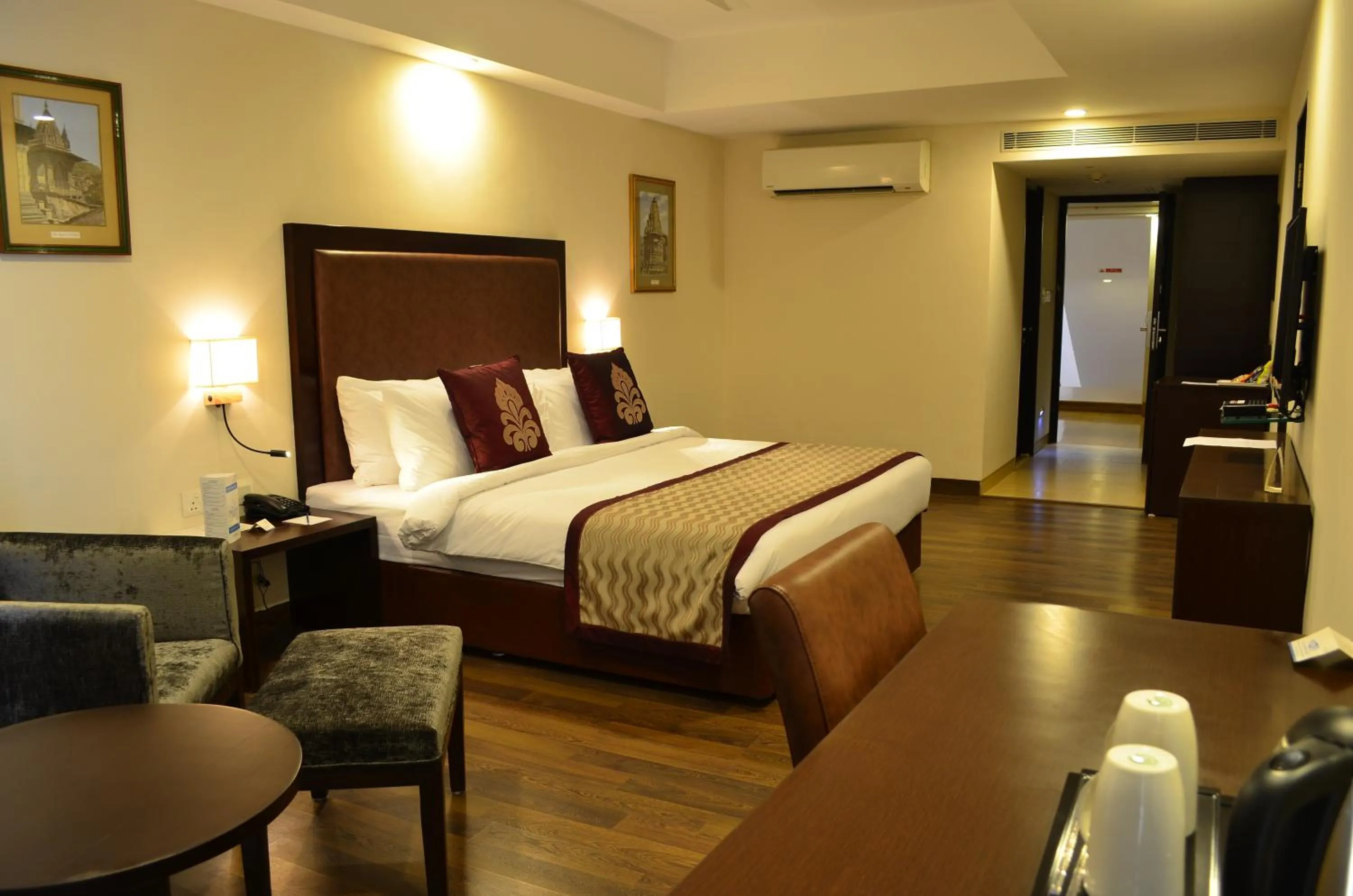 Bedroom, Bed in The Cloud Hotel