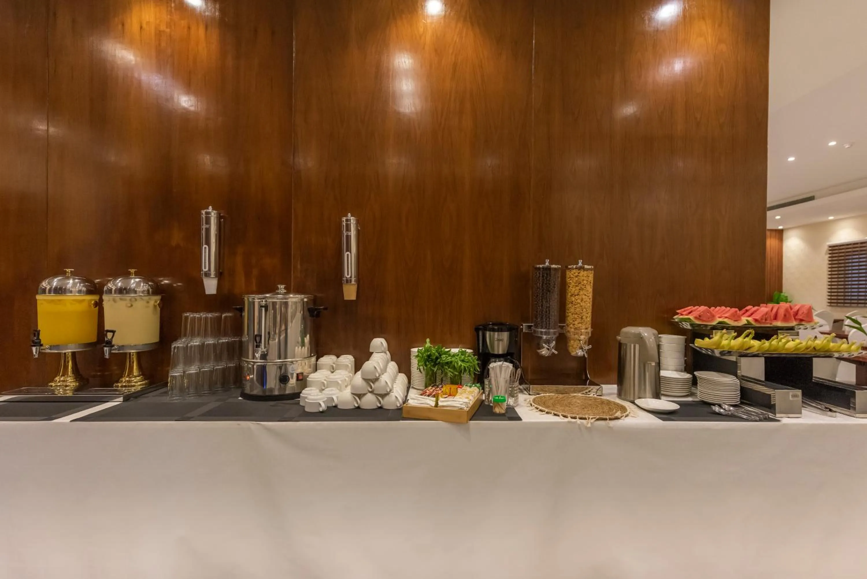 Coffee/tea facilities in Paradise Inn Jeddah Hotel
