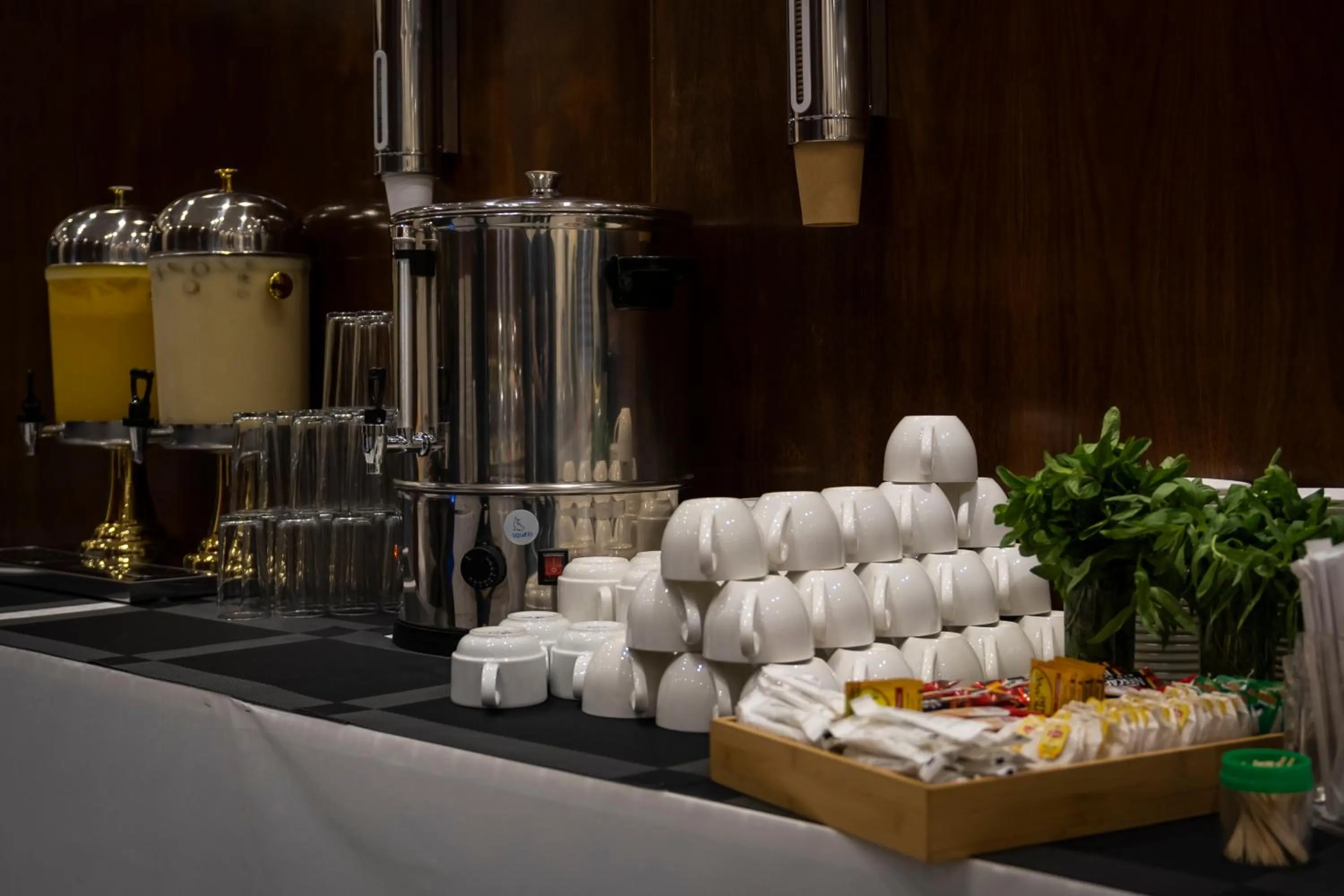 Food and drinks in Paradise Inn Jeddah Hotel