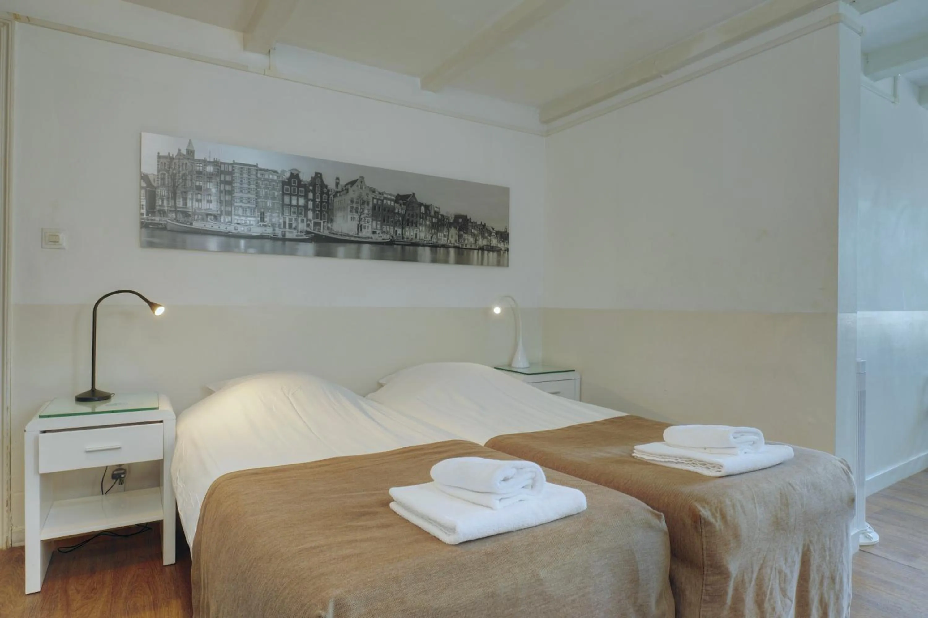 Bedroom, Bed in Hotel Prinsenhof Amsterdam