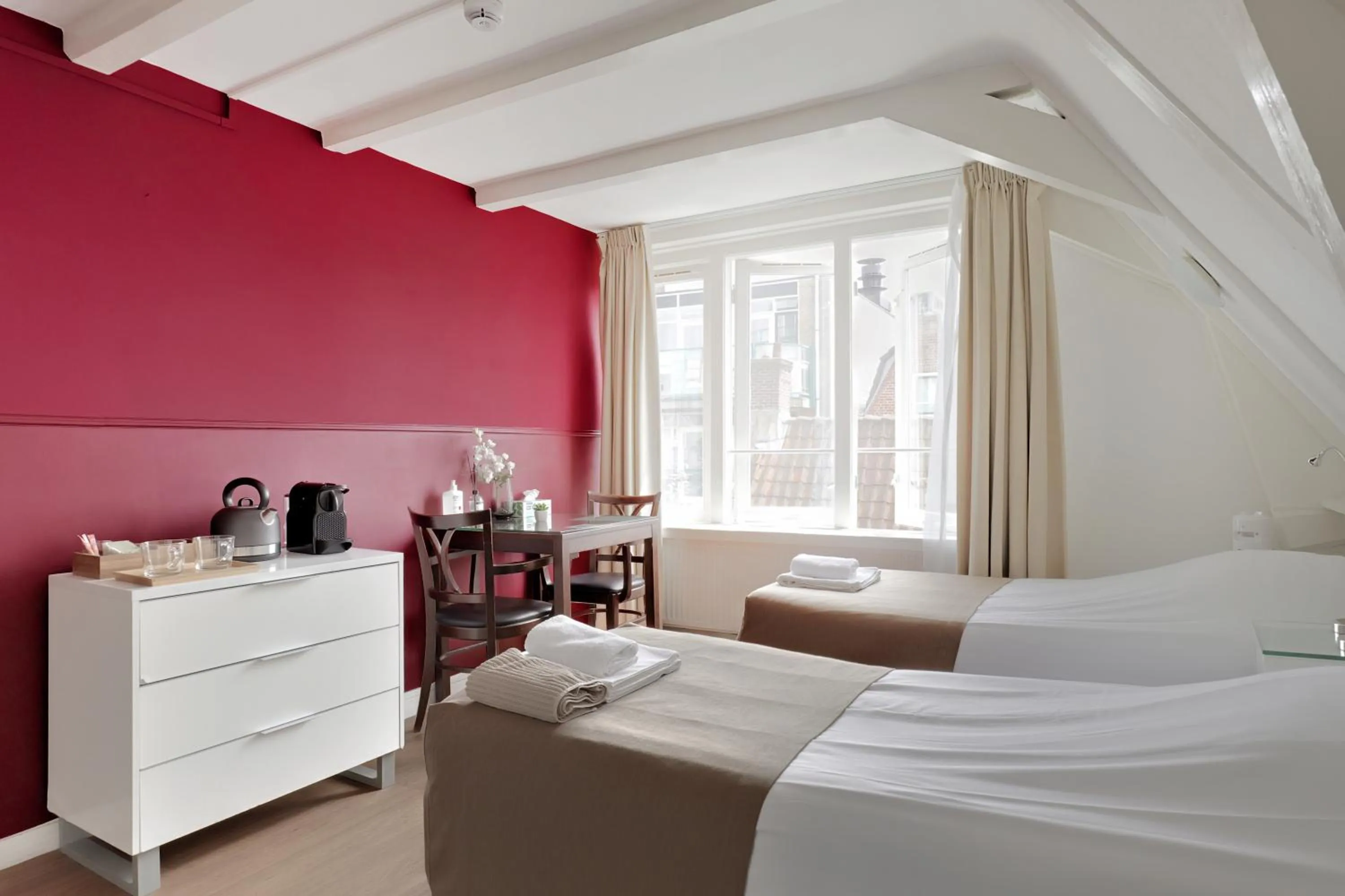 Bedroom, Bed in Hotel Prinsenhof Amsterdam