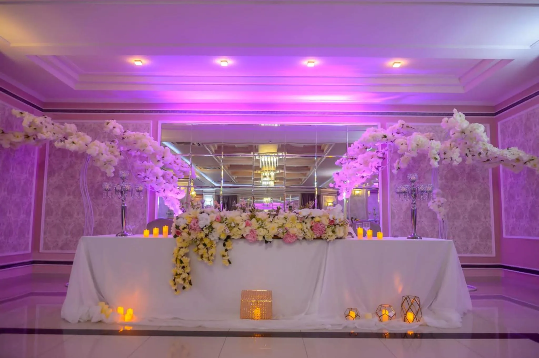 Restaurant/places to eat in Hotel Nevada