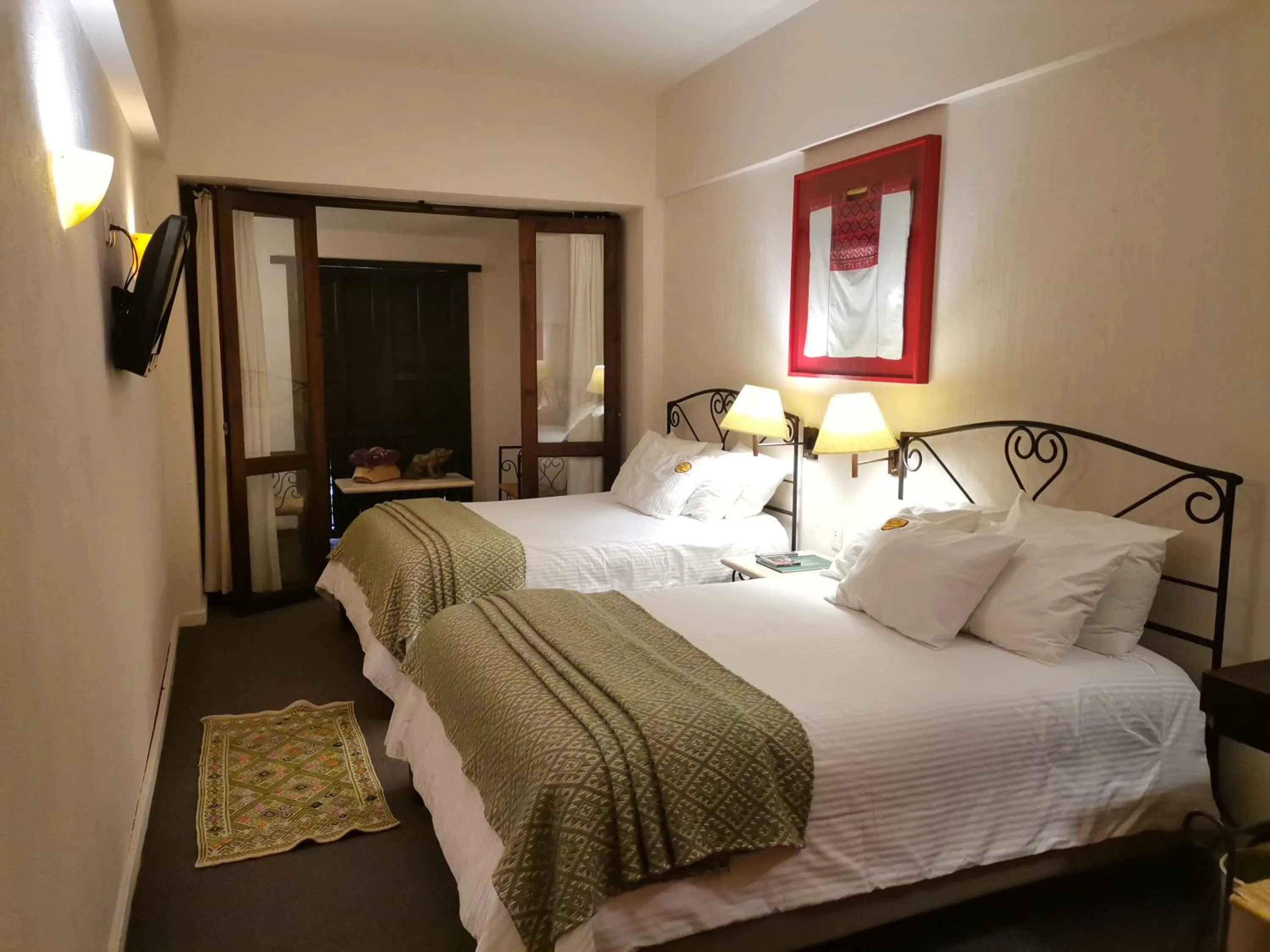 Photo of the whole room, Bed in Posada Real de Chiapas