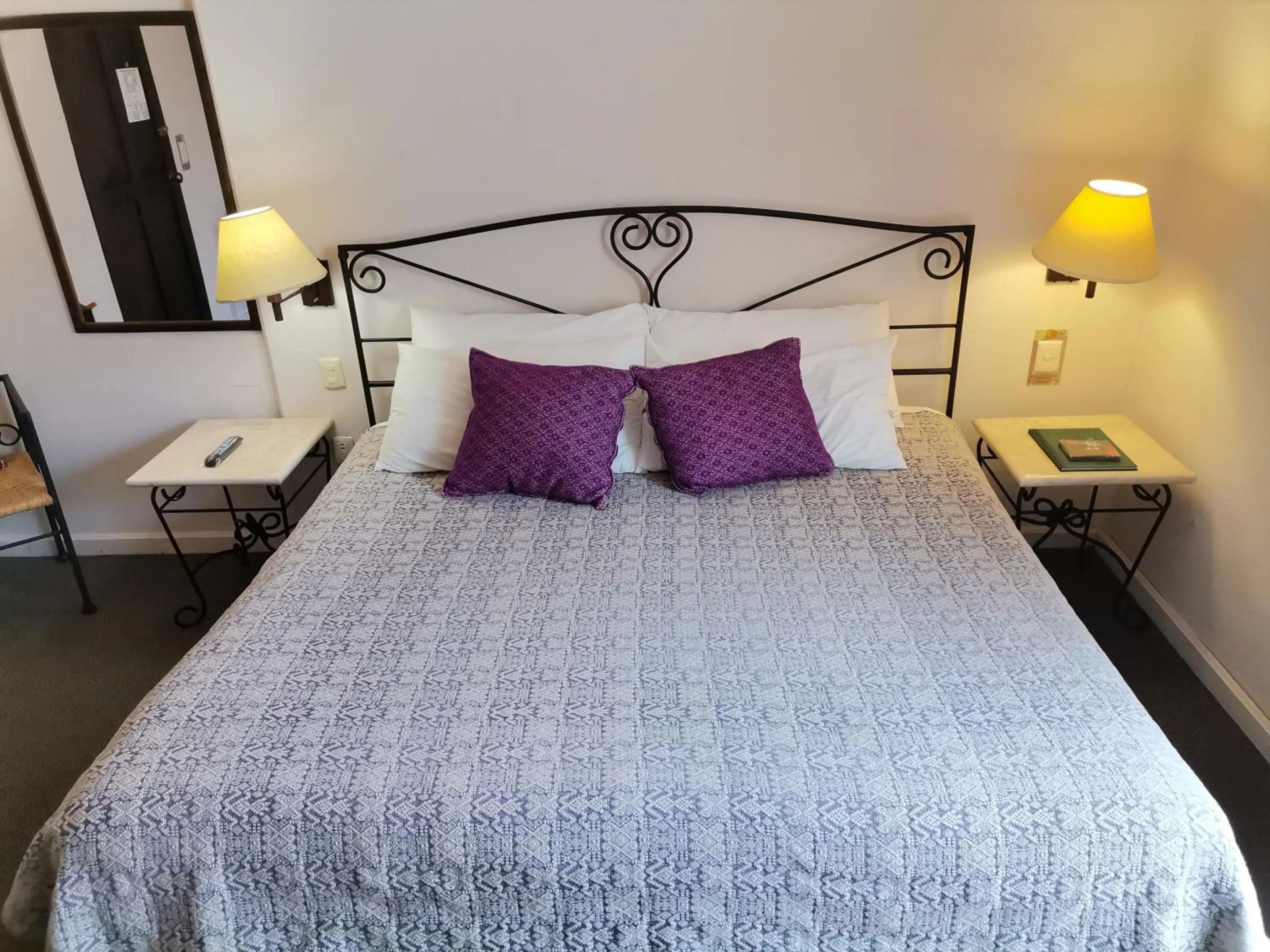 Photo of the whole room, Bed in Posada Real de Chiapas