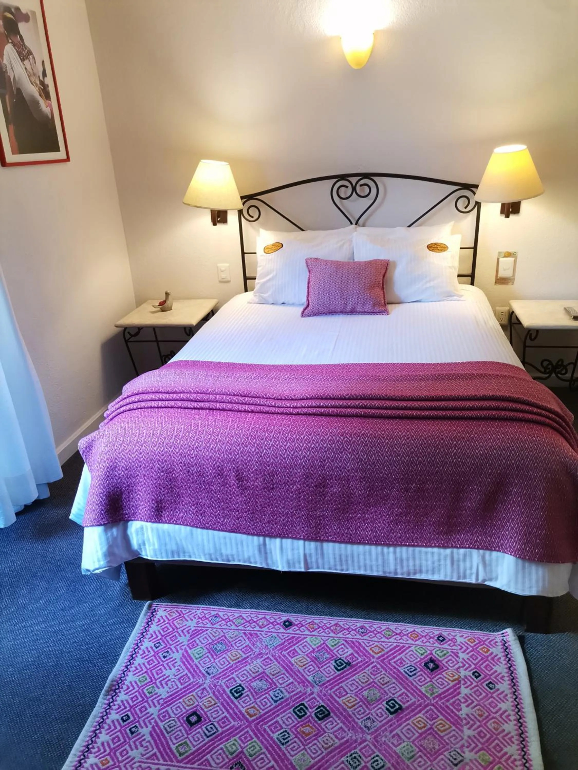 Photo of the whole room, Bed in Posada Real de Chiapas