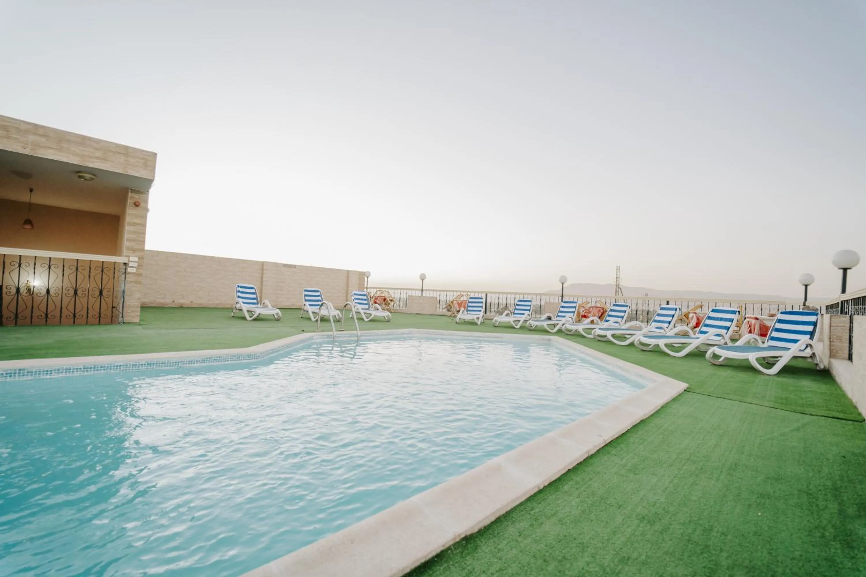 Swimming pool in Queens Valley Hotel