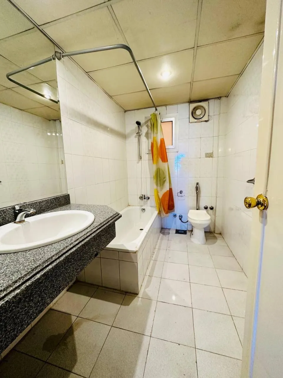 Shower in Queens Valley Hotel