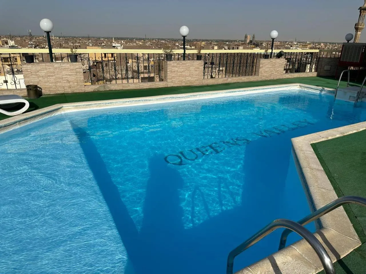Swimming pool in Queens Valley Hotel