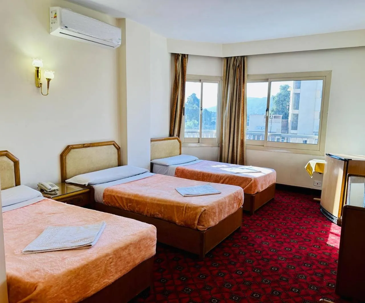 Bed in Queens Valley Hotel