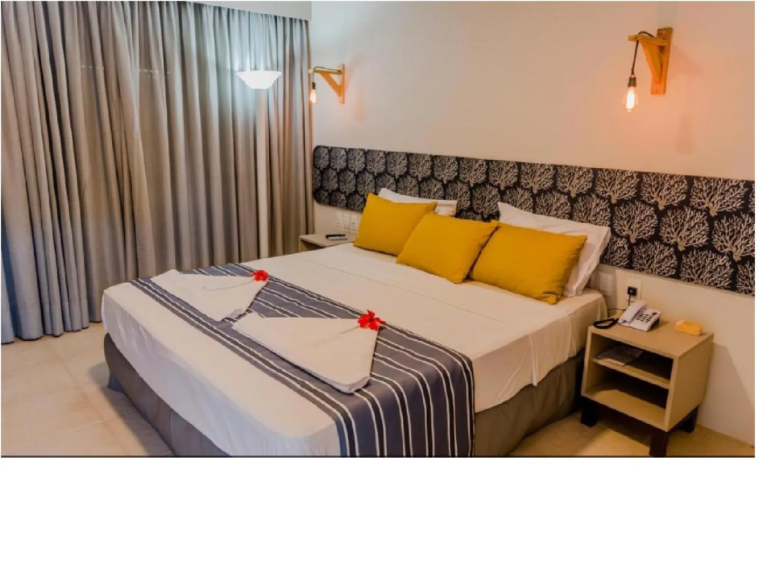 Photo of the whole room, Bed in Baía Branca Beach Resort