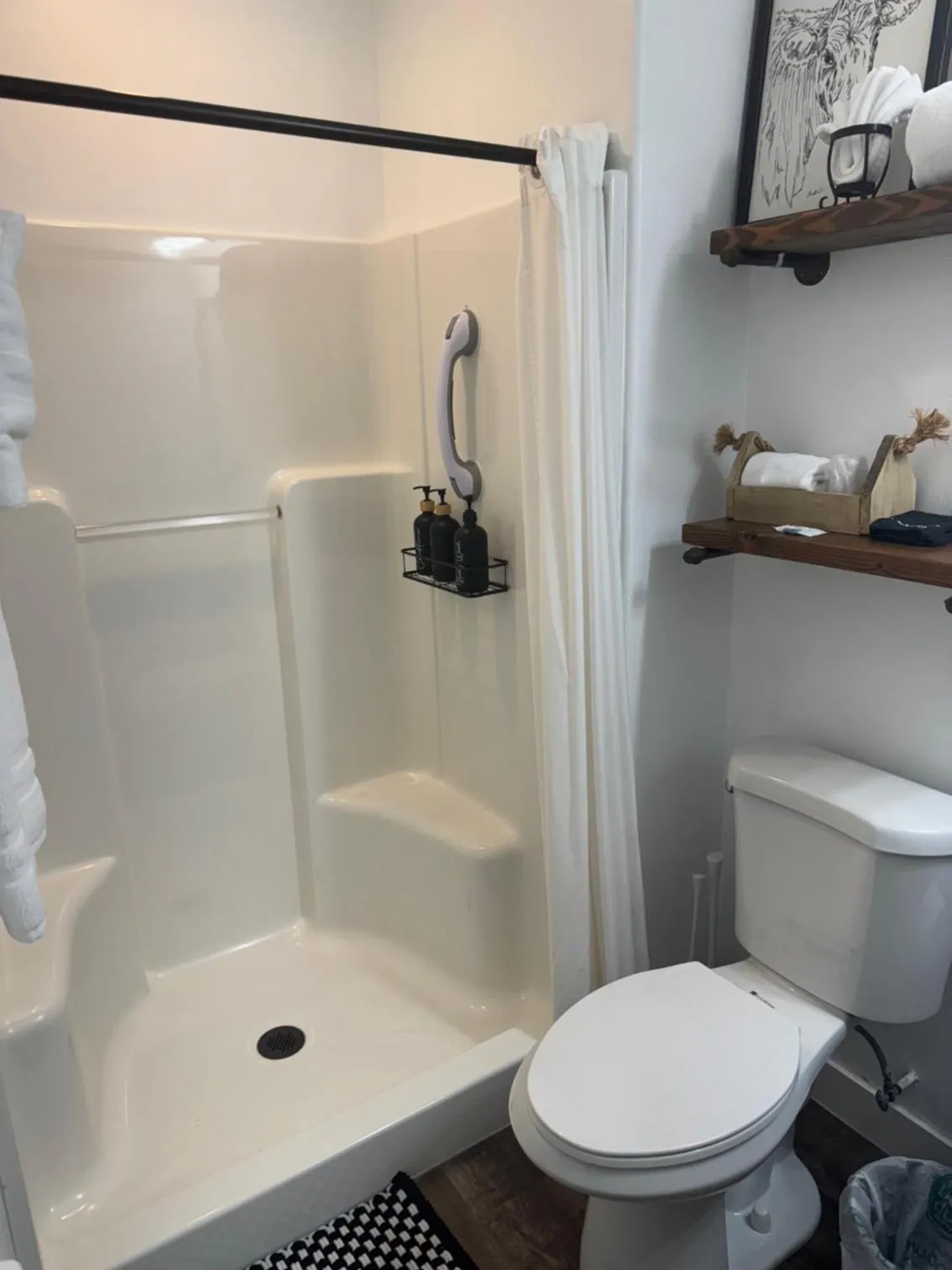 Bathroom in The Panguitch House