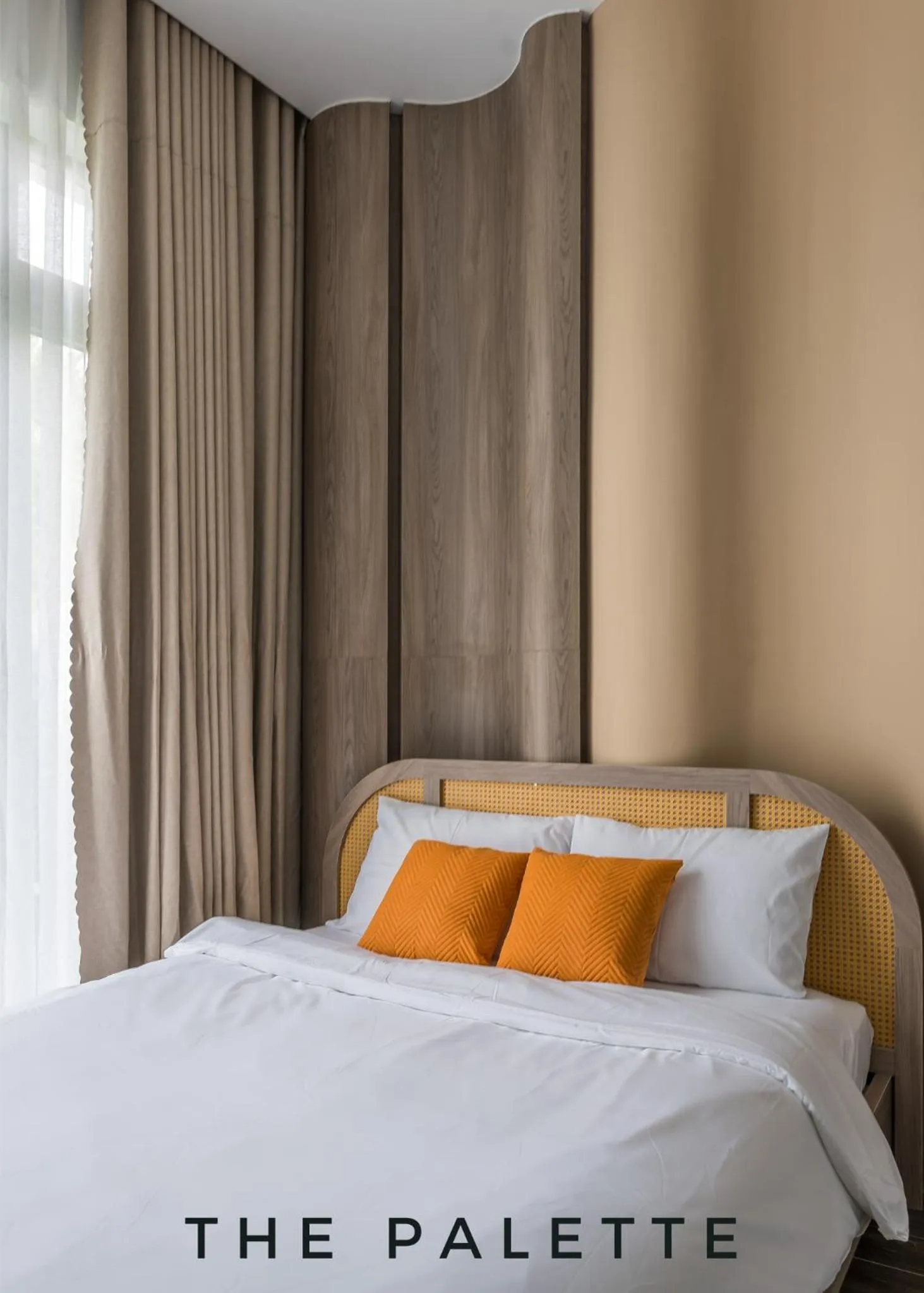 Shower, Bed in The Palette Dalat