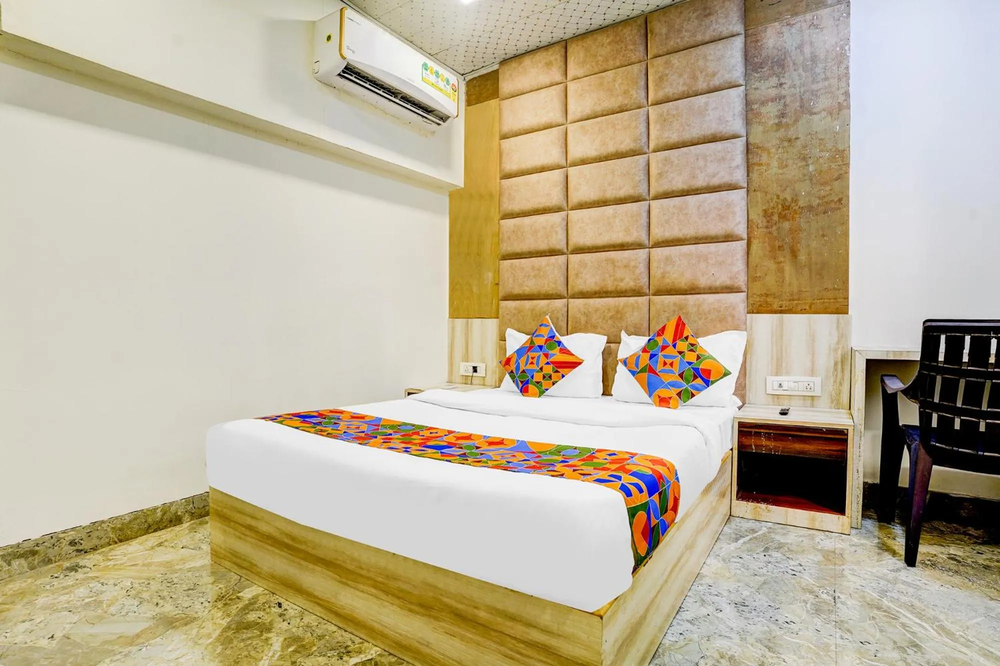 Bed in Via Sumit Palace