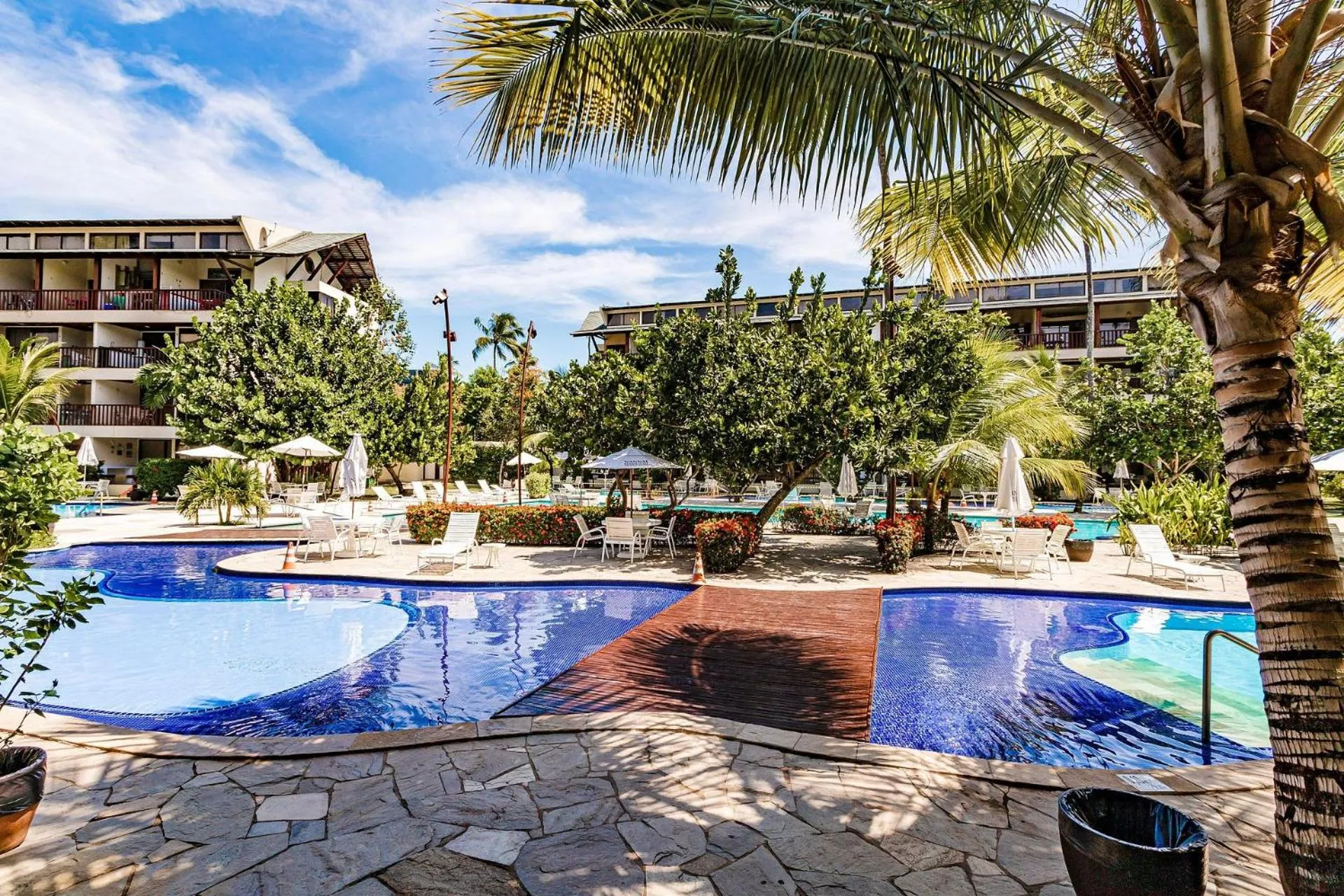 Swimming pool in Nannai Residence by AFT