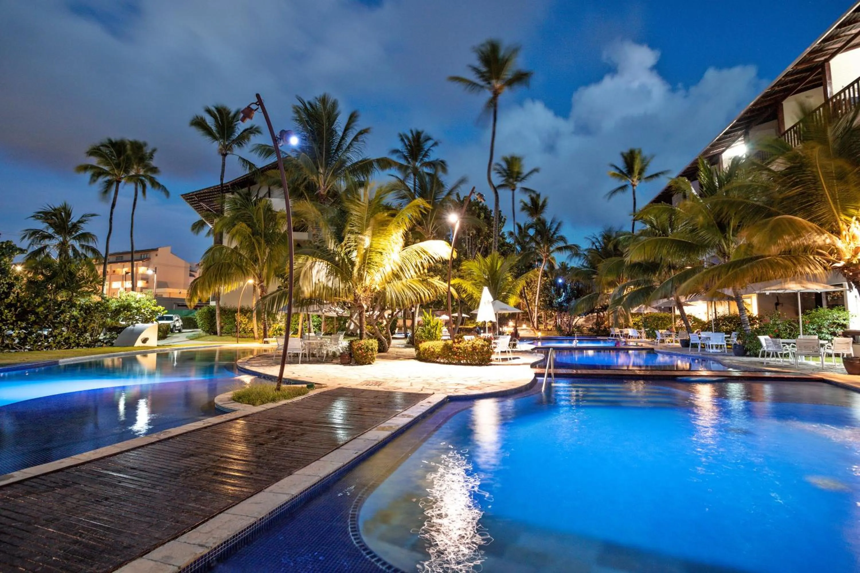 Restaurant/places to eat in Nannai Residence by AFT