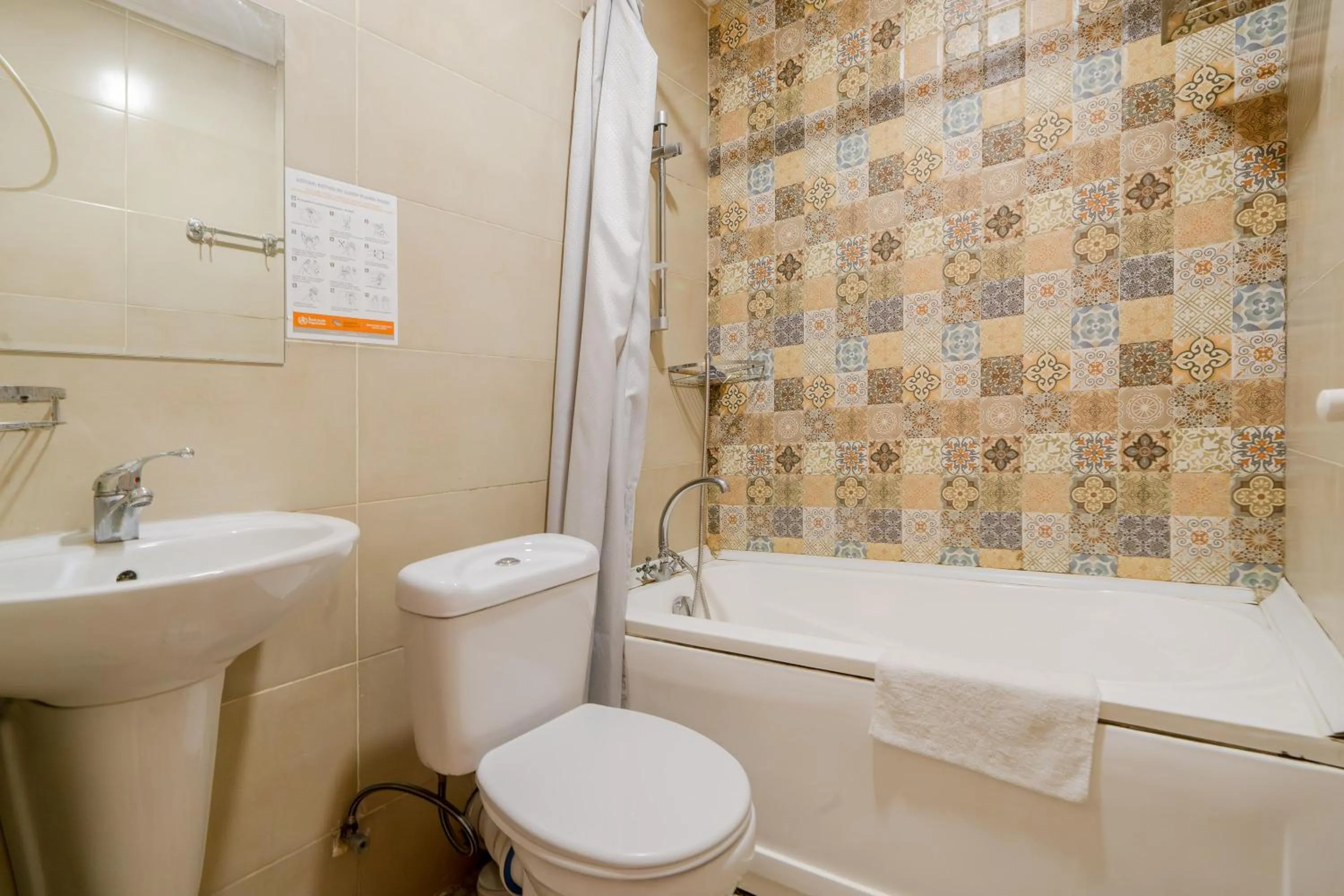 Shower in Hotel Tato & CoWorking space