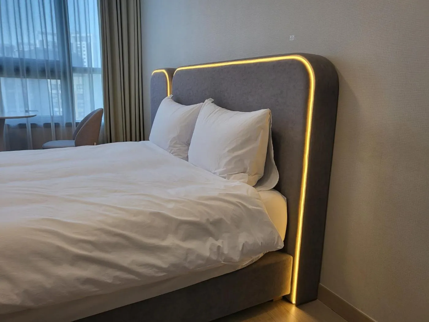 Bed in Songdo Halla Westernpark-SeaViewRoom Hotel-바다전망