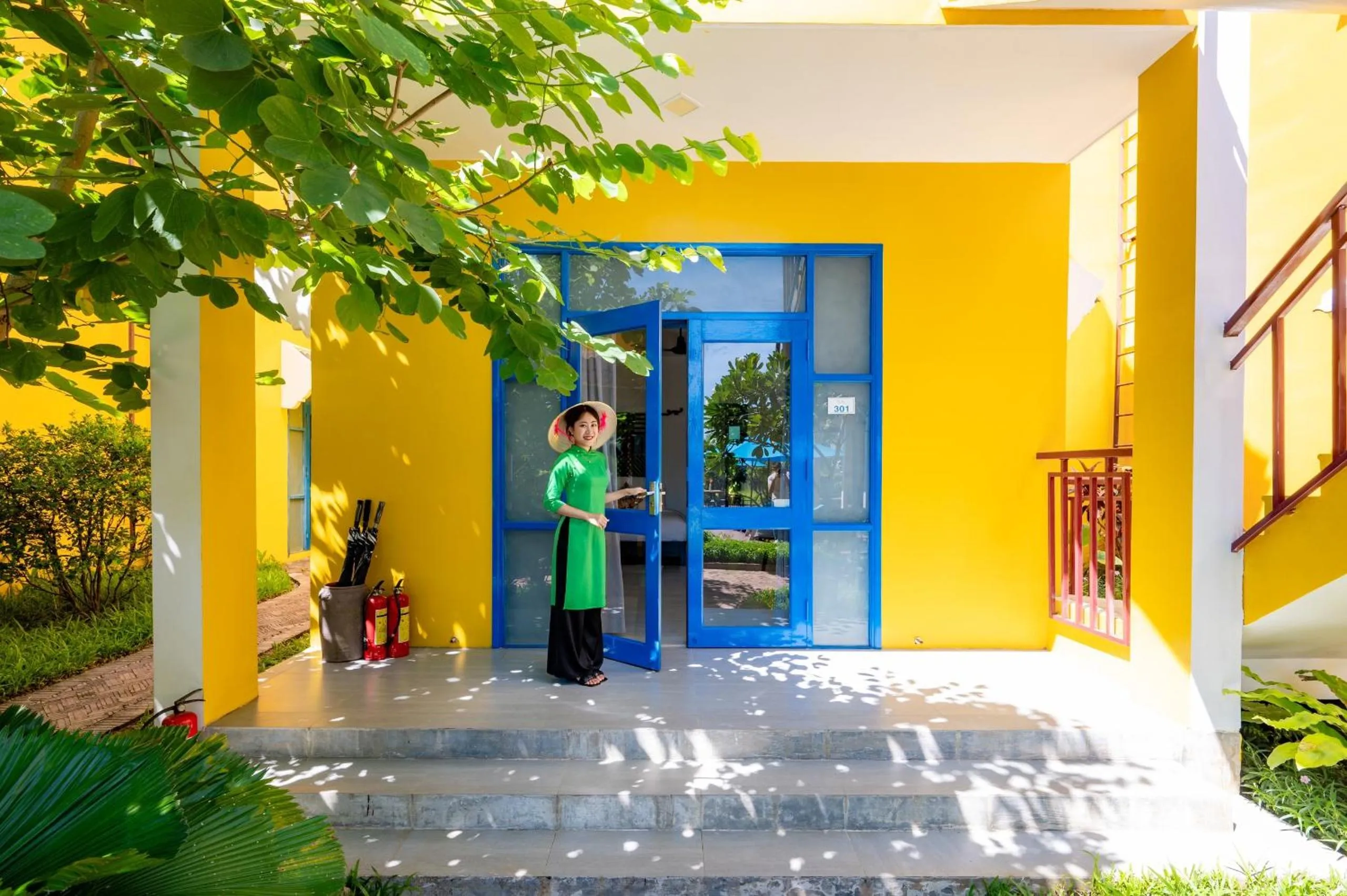 Garden in Chez Mimosa Rice Field Retreat