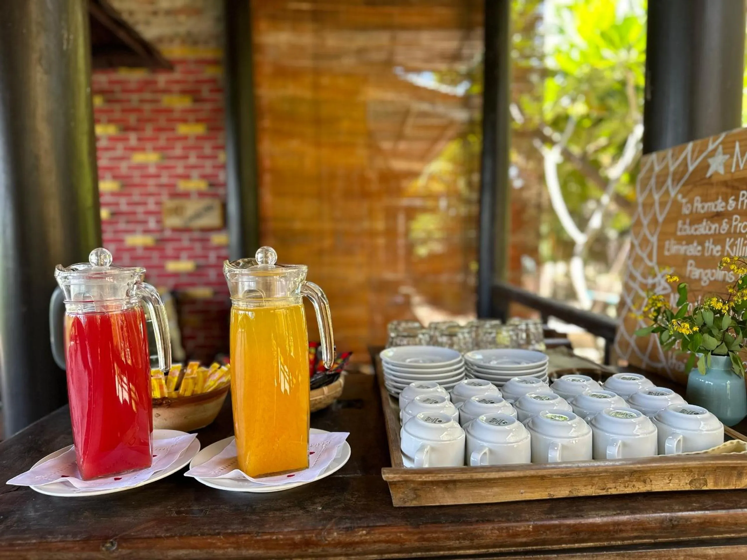 Restaurant/places to eat in Chez Mimosa Rice Field Retreat