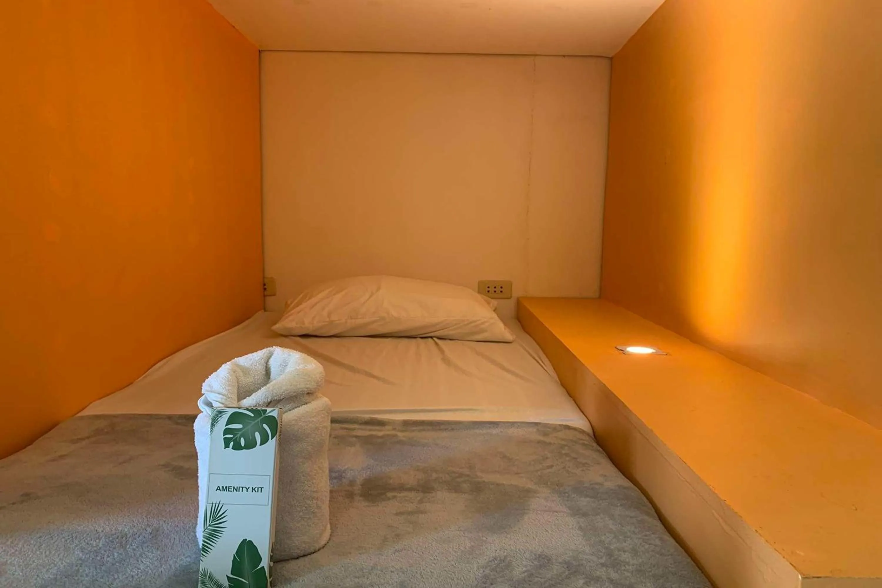 Bedroom, Bed in Green Dale's Travellers Inn Puerto Princesa