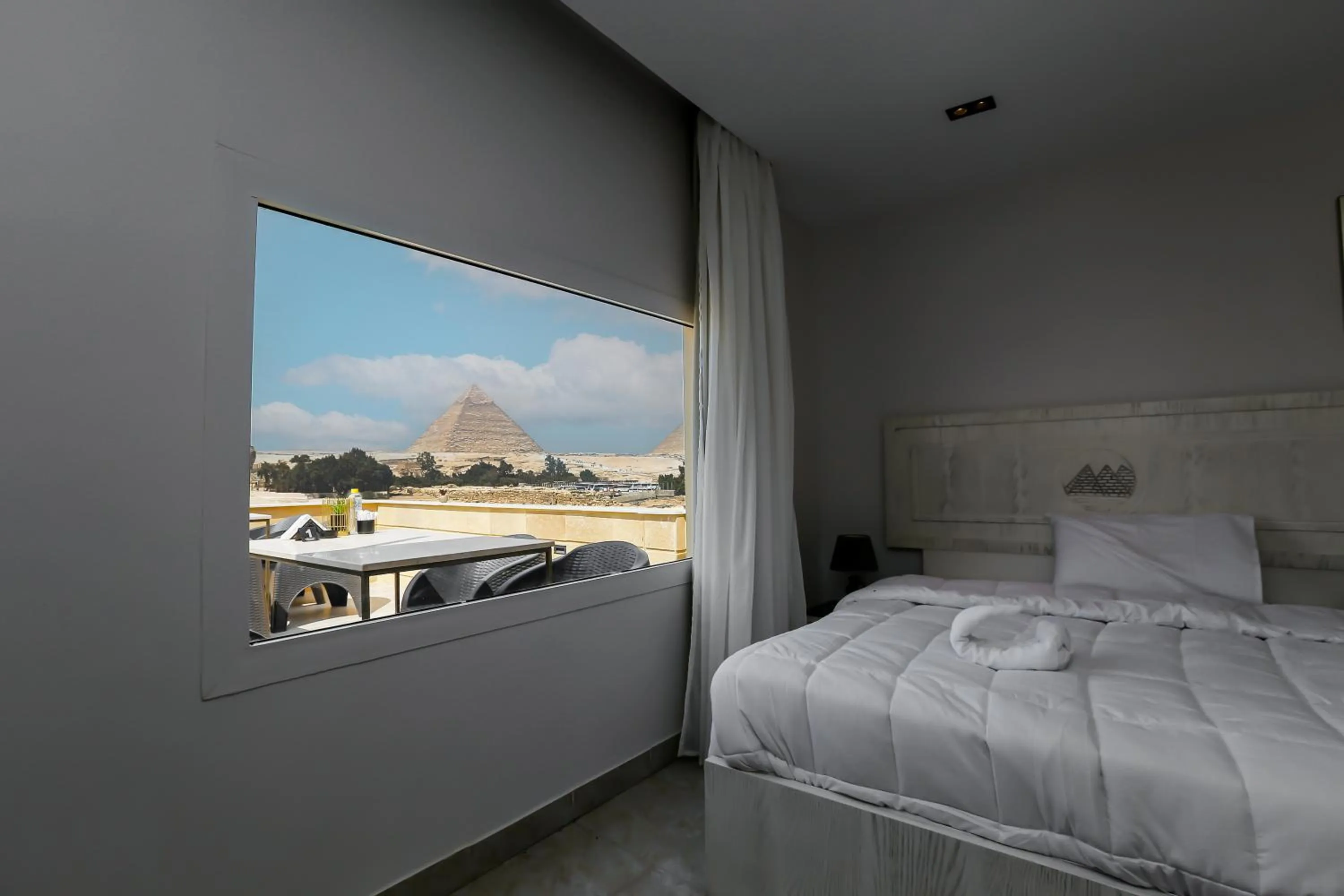 Nearby landmark, Bed in Pyramids Land Hotel